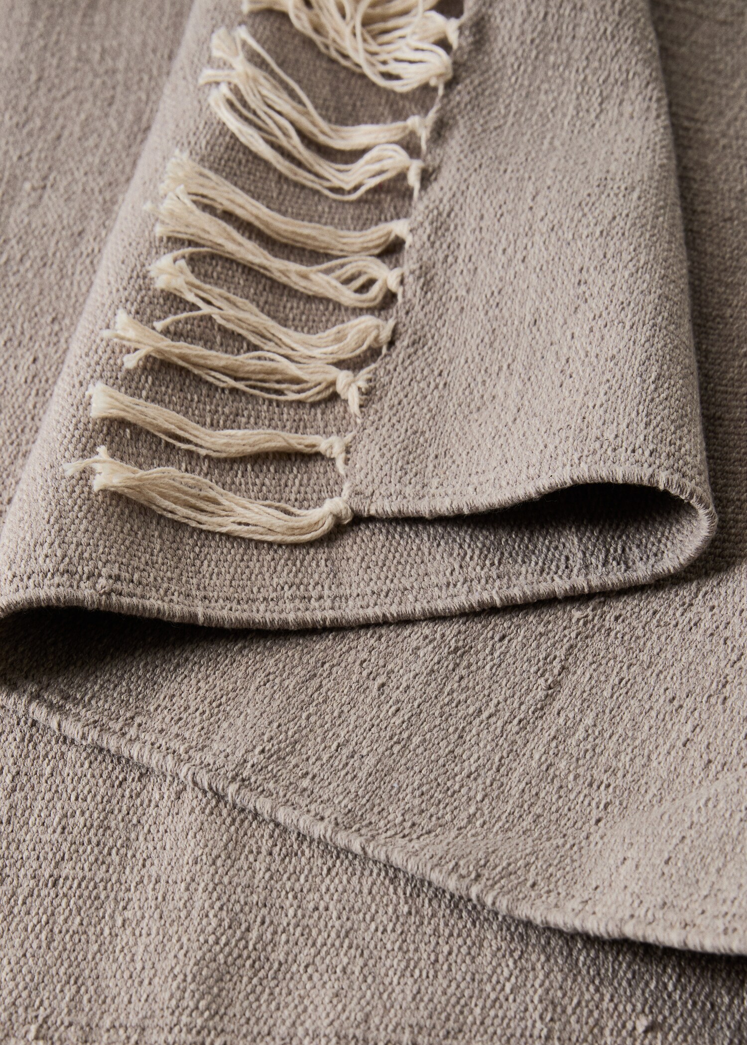 Yarn rug tundra - Details of the article 1
