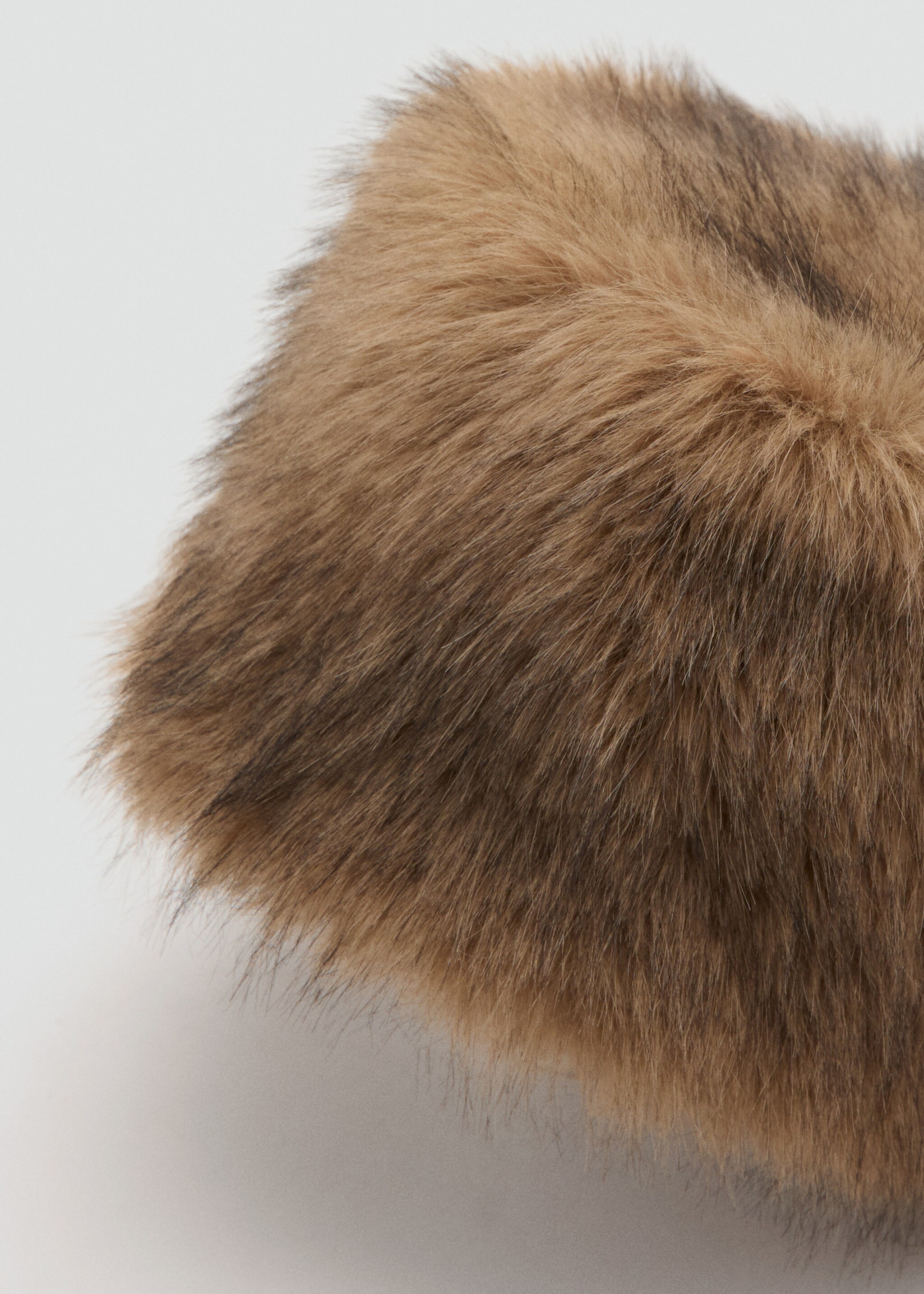 Fur-effect hat - Medium plane, Medium Brown. Ref: 17097767-00.