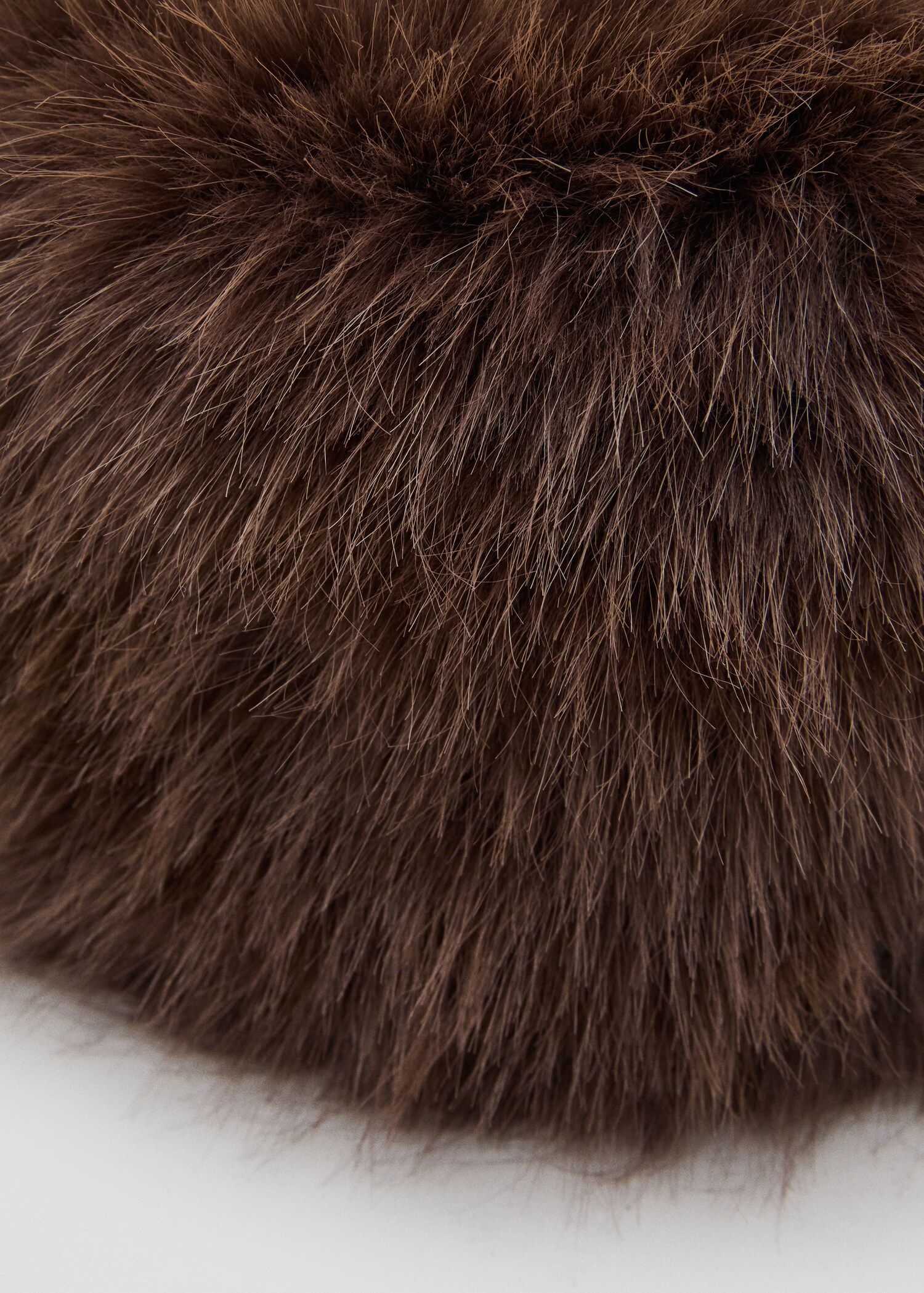 Fur-effect hat - Medium plane