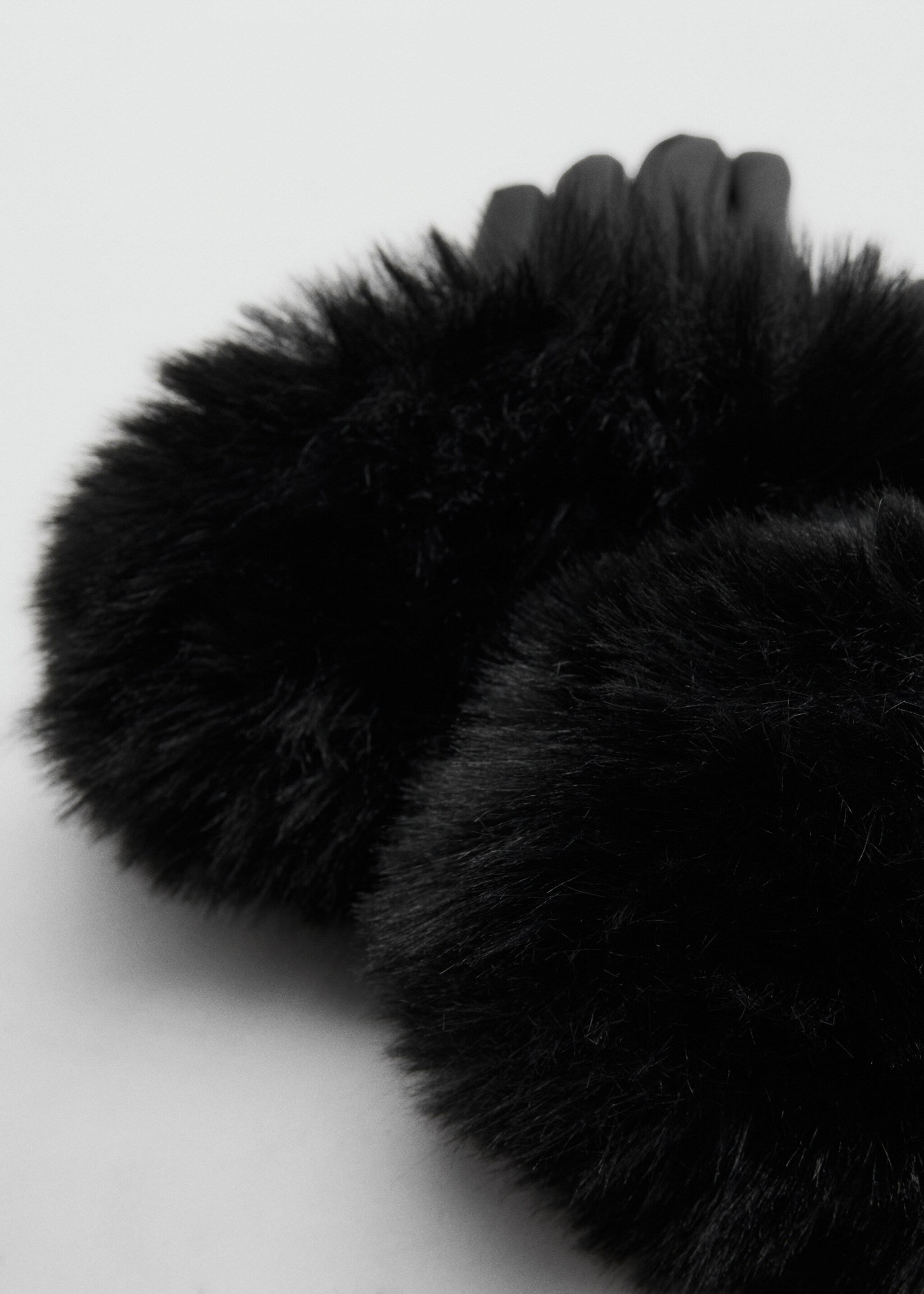 Leather-effect gloves - Medium plane, Black. Ref: 17097768-00.