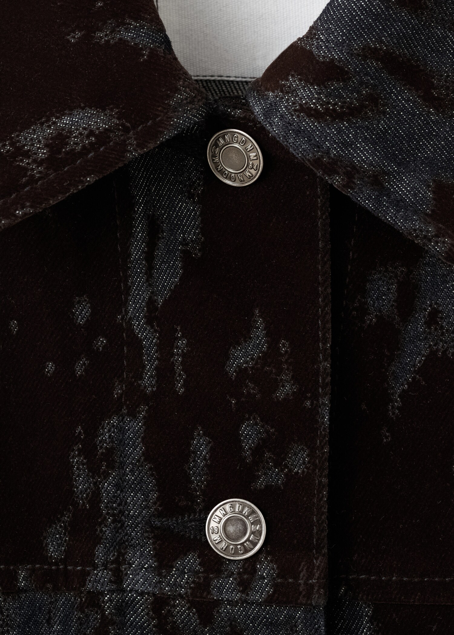 Devoré denim jacket - Details of the article 8