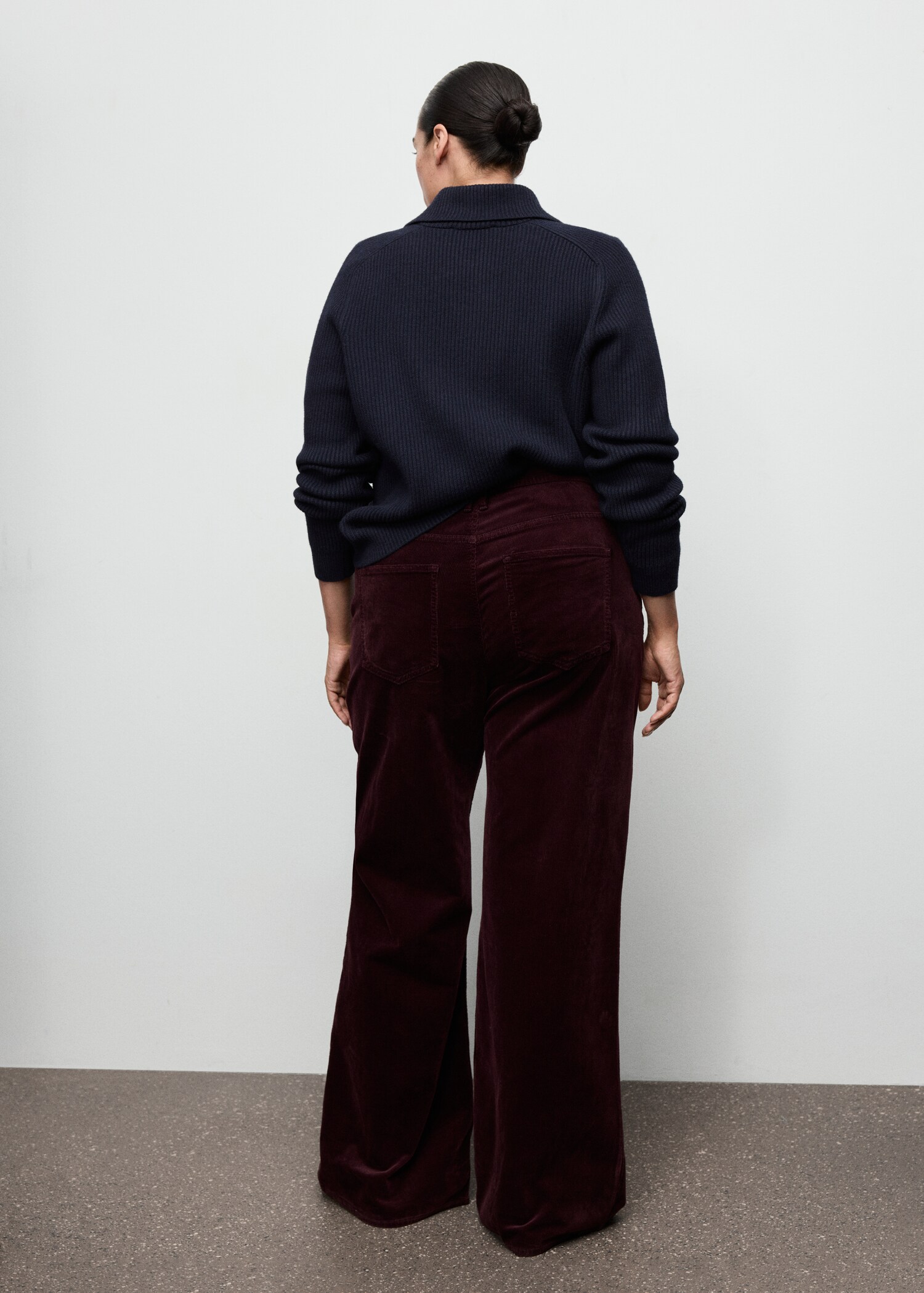 Wide-leg corduroy jeans - Details of the article 4