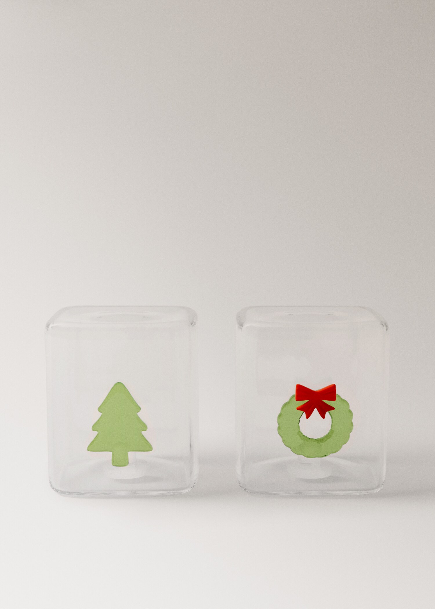 Borosilicate salt and pepper set with crown and tree design - Article without model