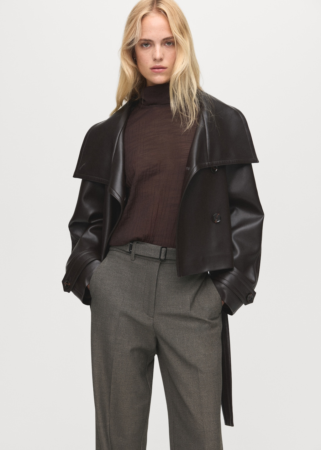 Belt straight-fit pants