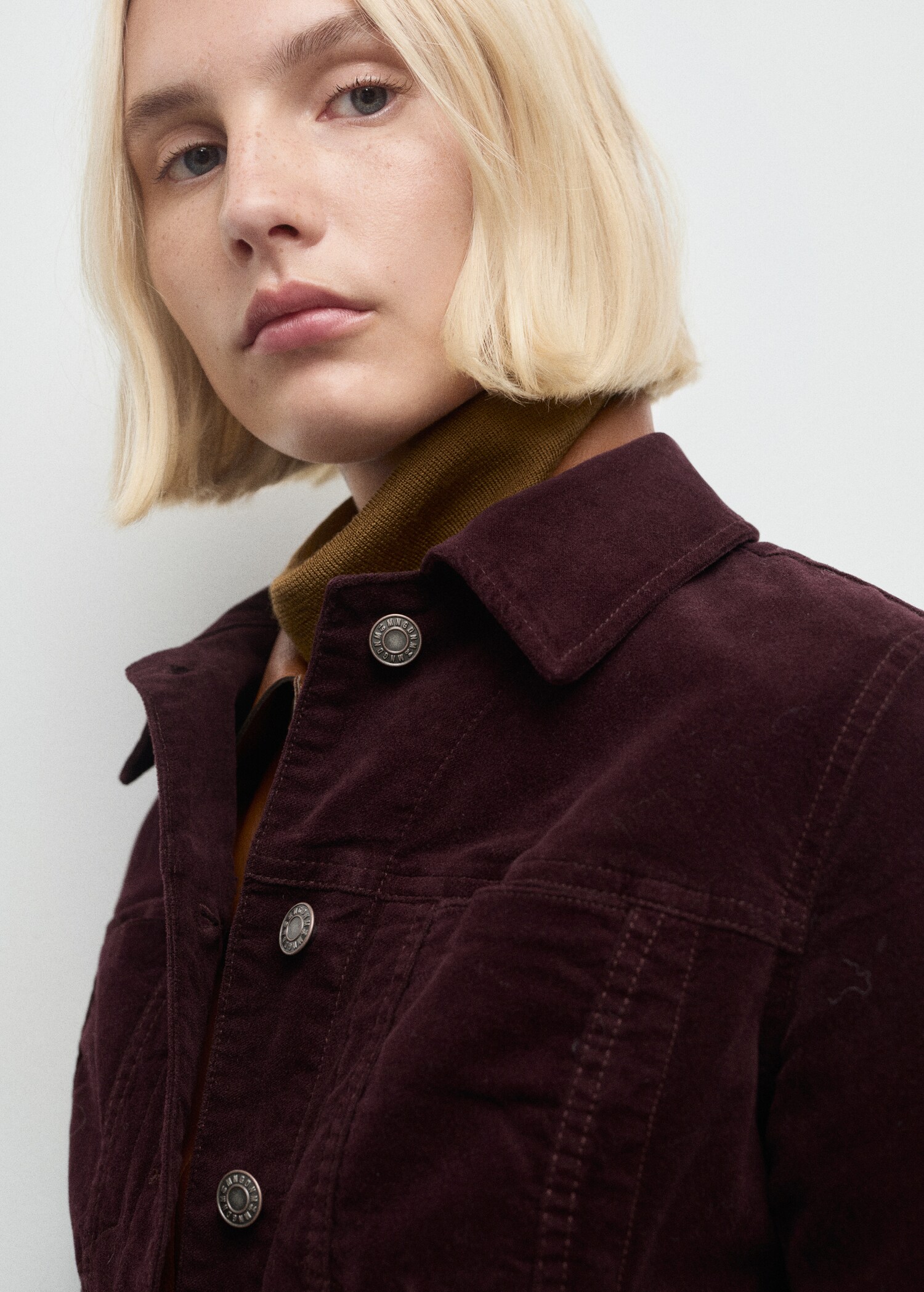 Veste en velours avec surpiqûres - Détail de l'article 1