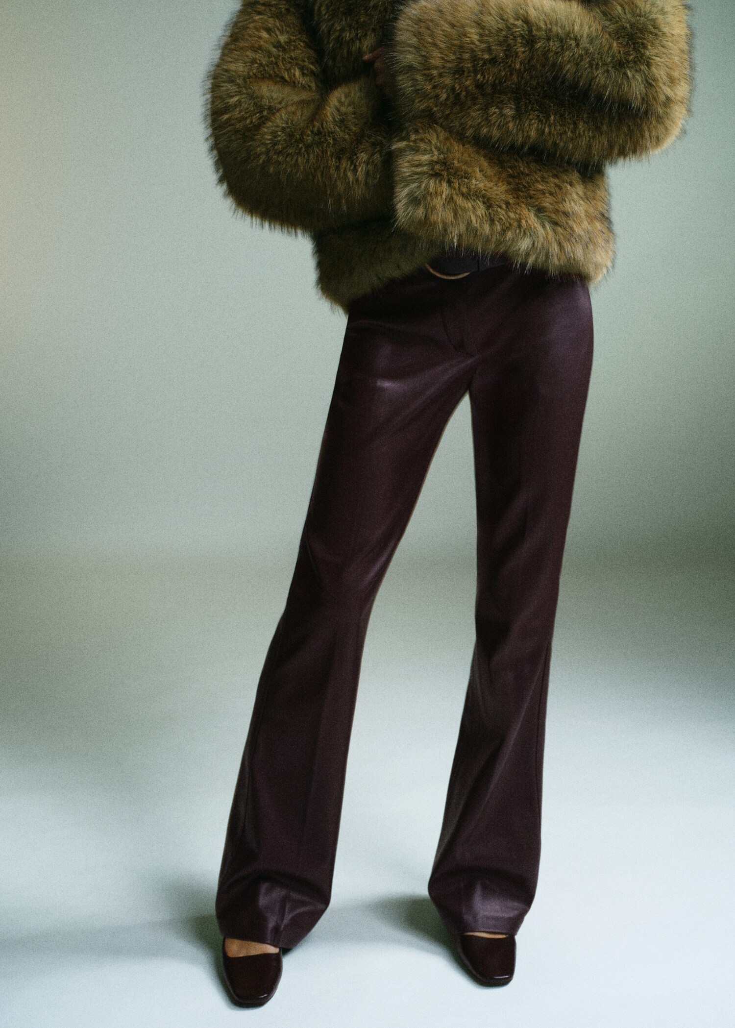 Leather-effect slim-fit trousers - Medium plane