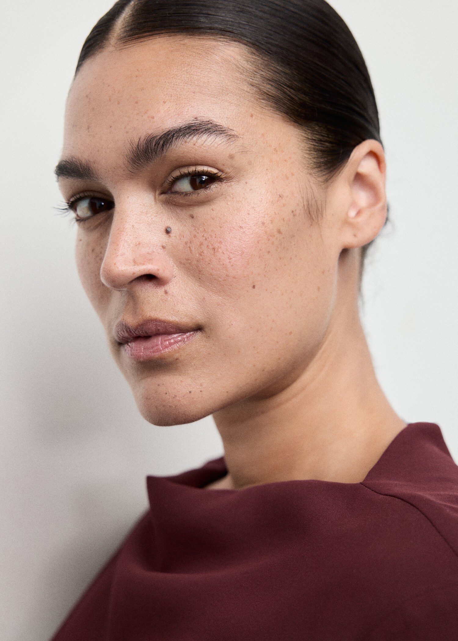 Boat-neck ruched dress - Details of the article 4