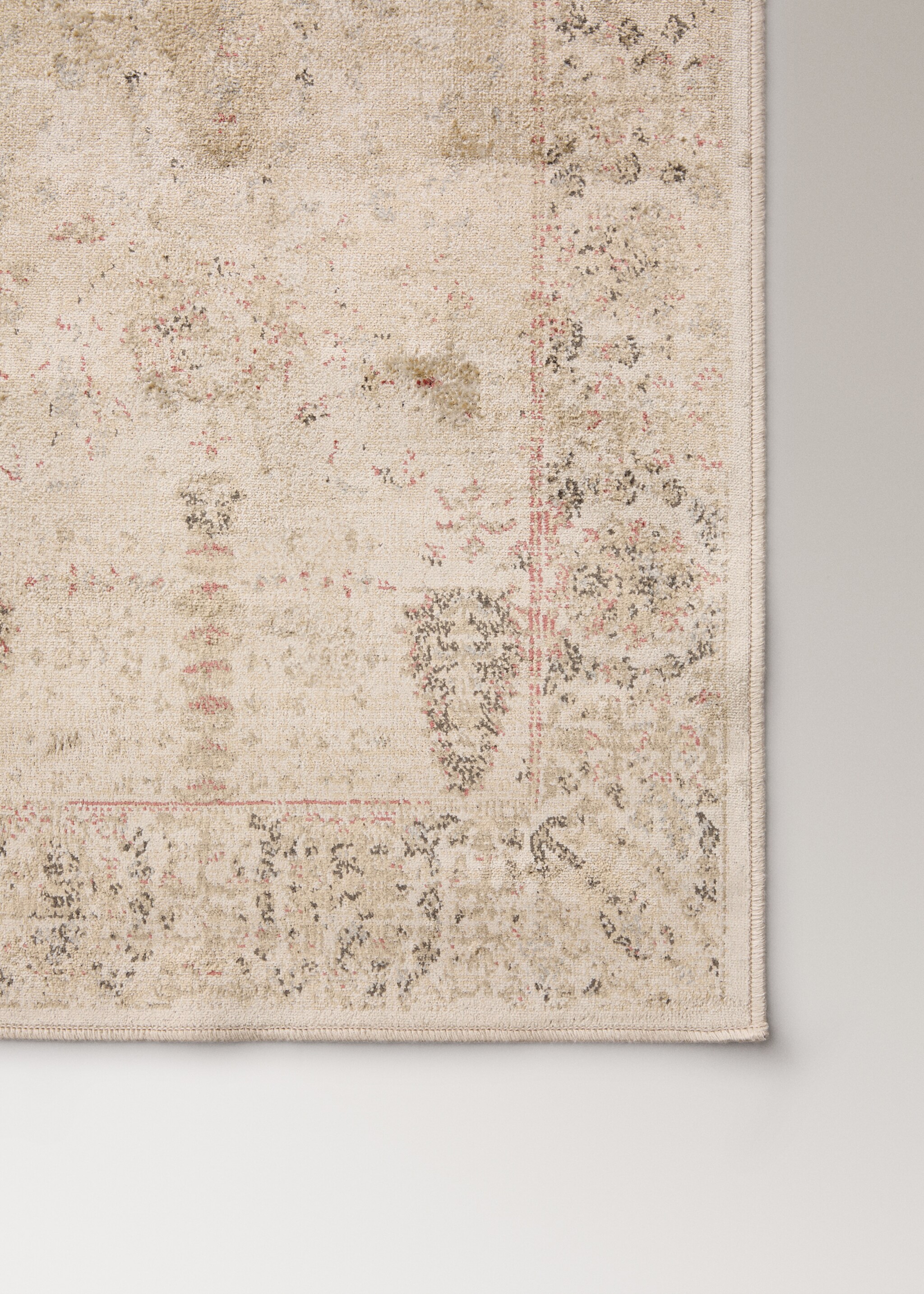 Aged effect rug - Details of the article 1, Grey. Ref: 17097813-00.