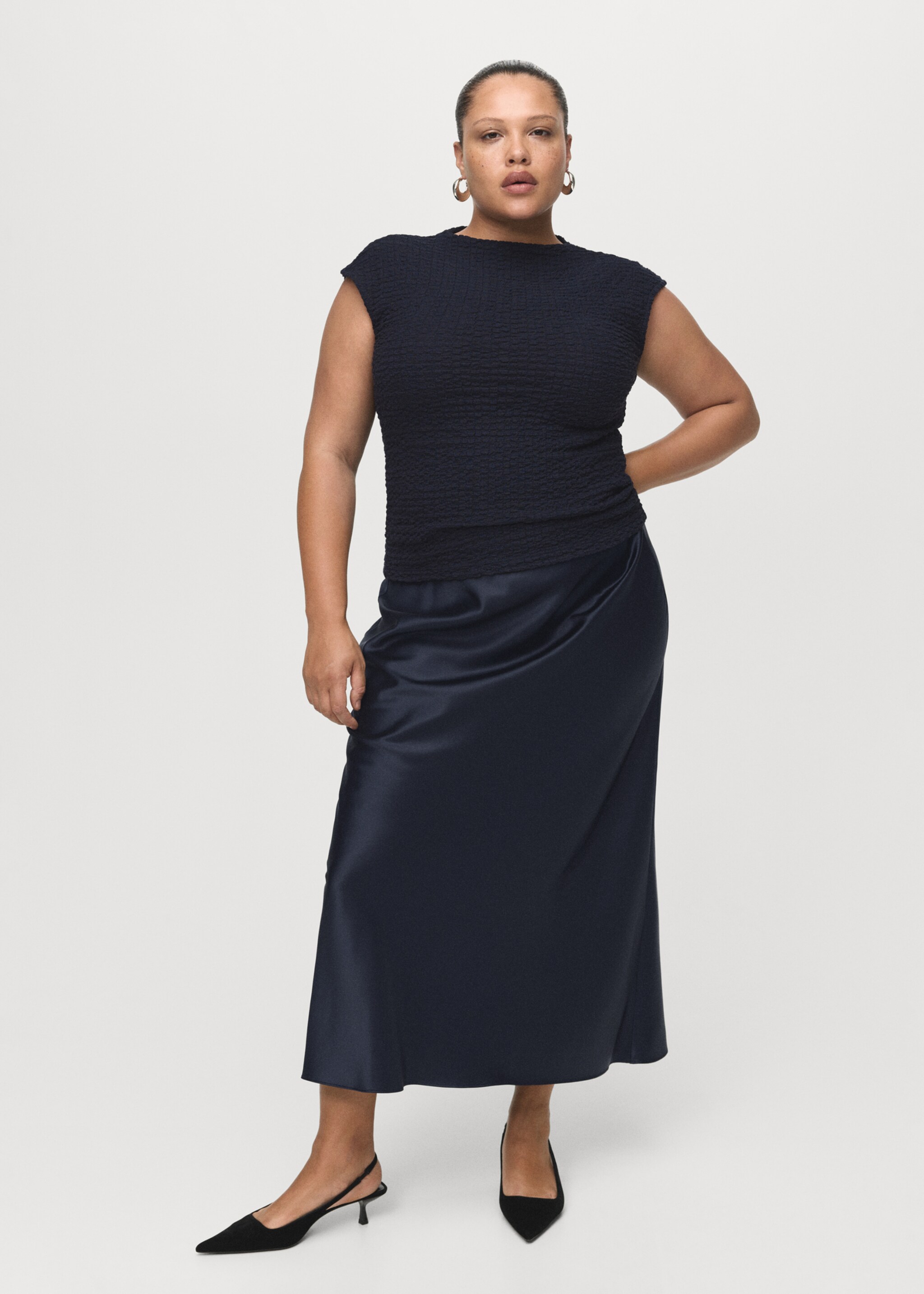 Satin long skirt - Details of the article 3, Navy. Ref: 17097817-00.