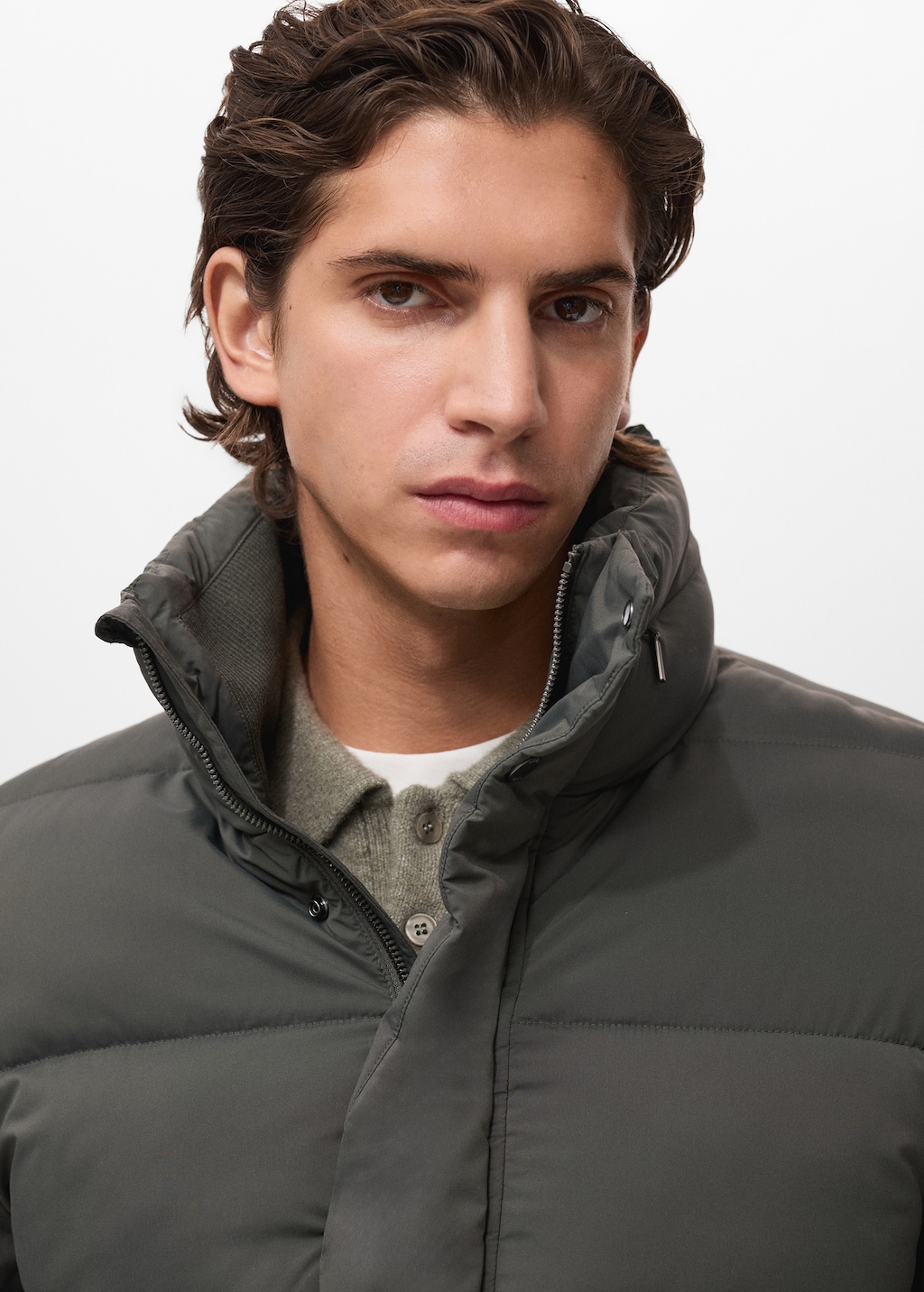 Short puffer water-repellent anorak