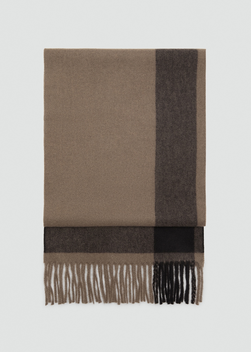 Scarf with striped design