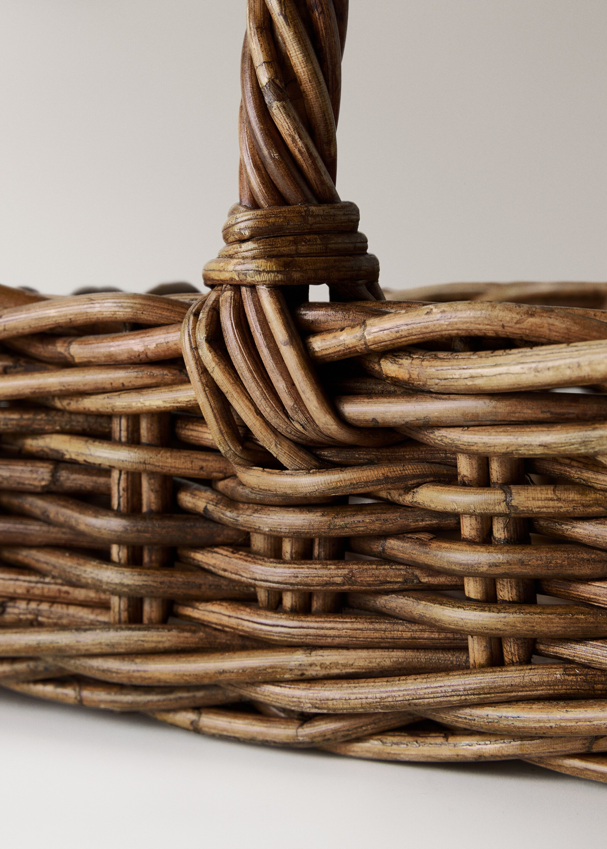 Rattan firewood basket - Λεπτομέρεια του προϊόντος 2, Καφέ. Ref: 17097886-00.