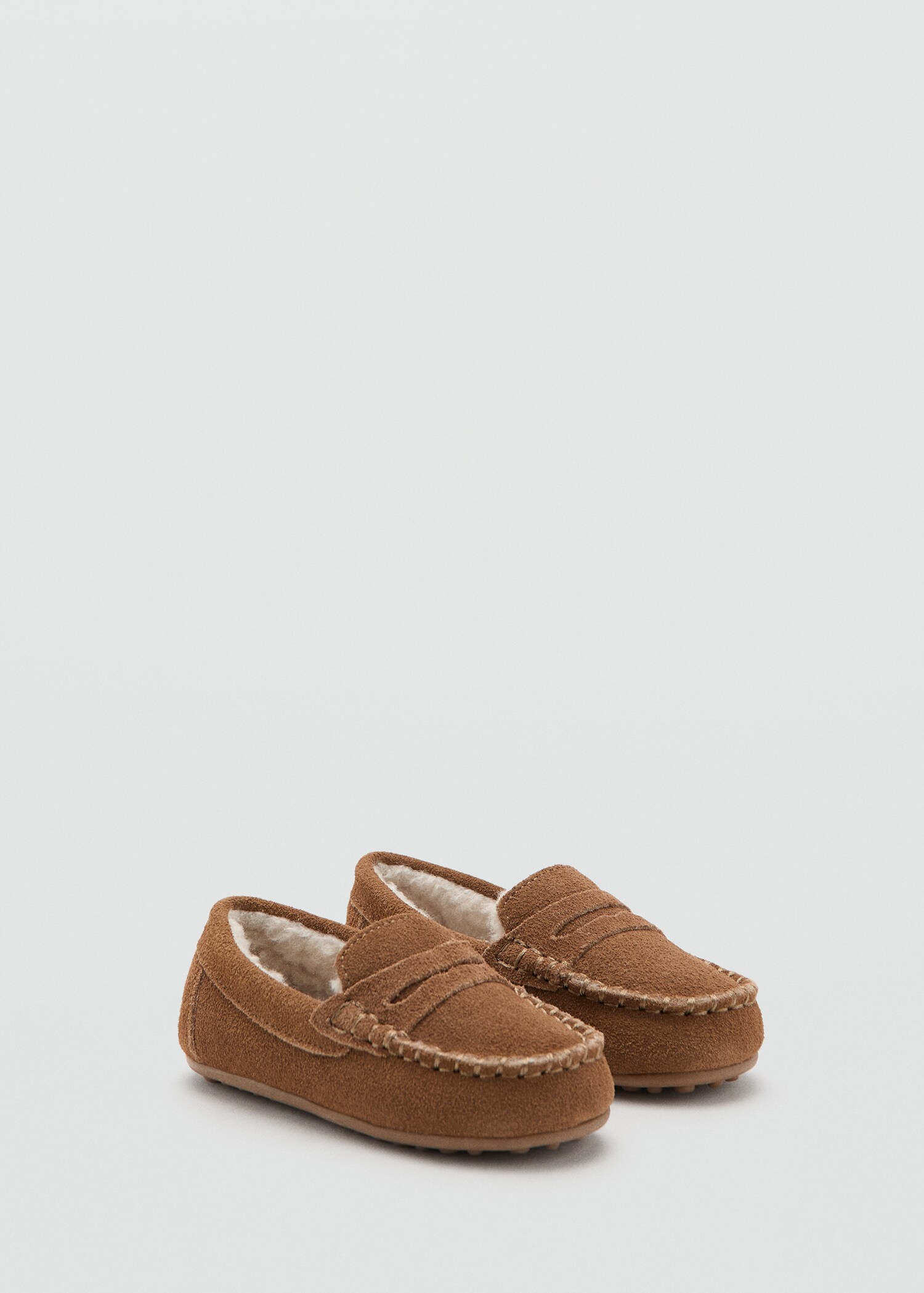Mocasín piel pelo interior - Plano medio