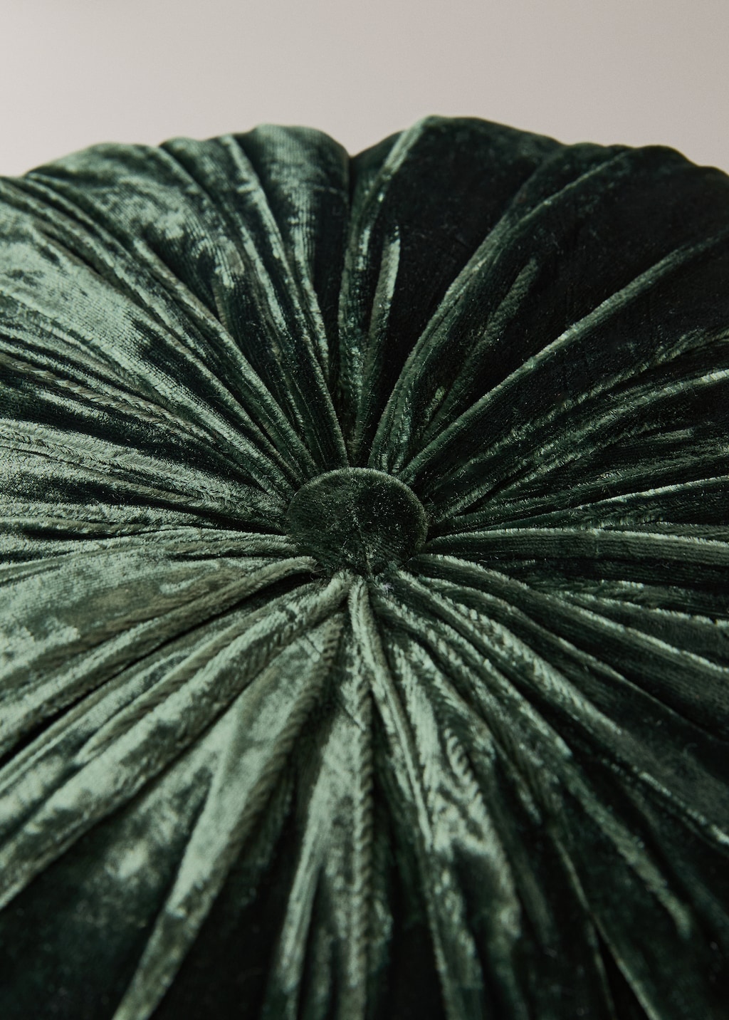 Round silk velvet cushion