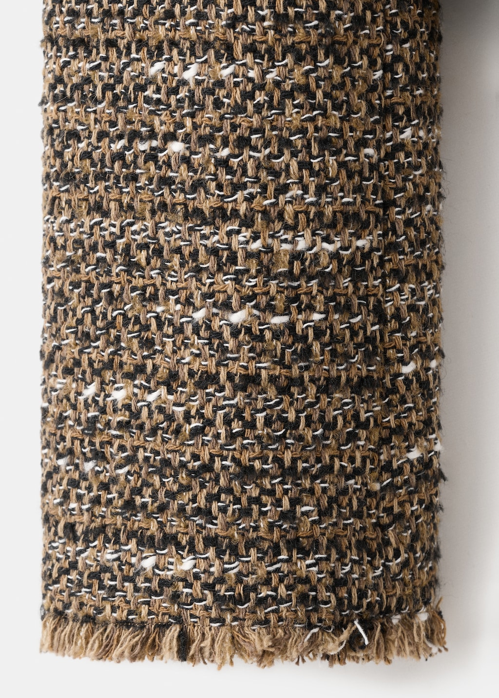 Tweed jacket with fur collar