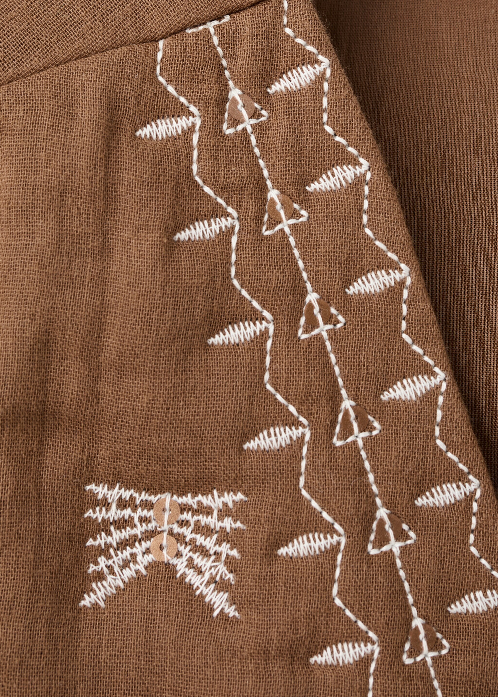 Embroidered quilted gilet - Details of the article 0, Medium Brown. Ref: 17098267-00.