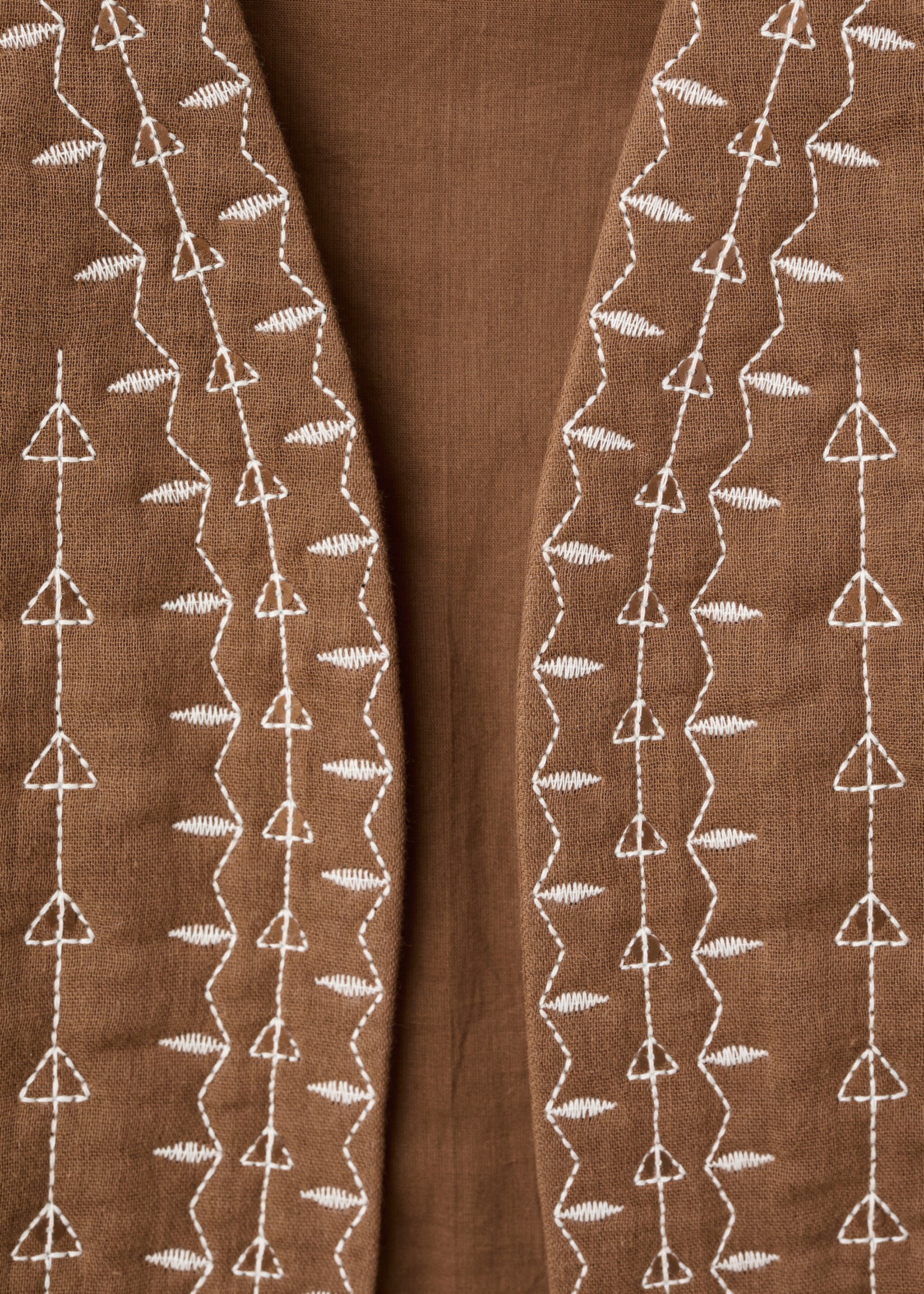 Embroidered quilted gilet - Details of the article 8, Medium Brown. Ref: 17098267-00.