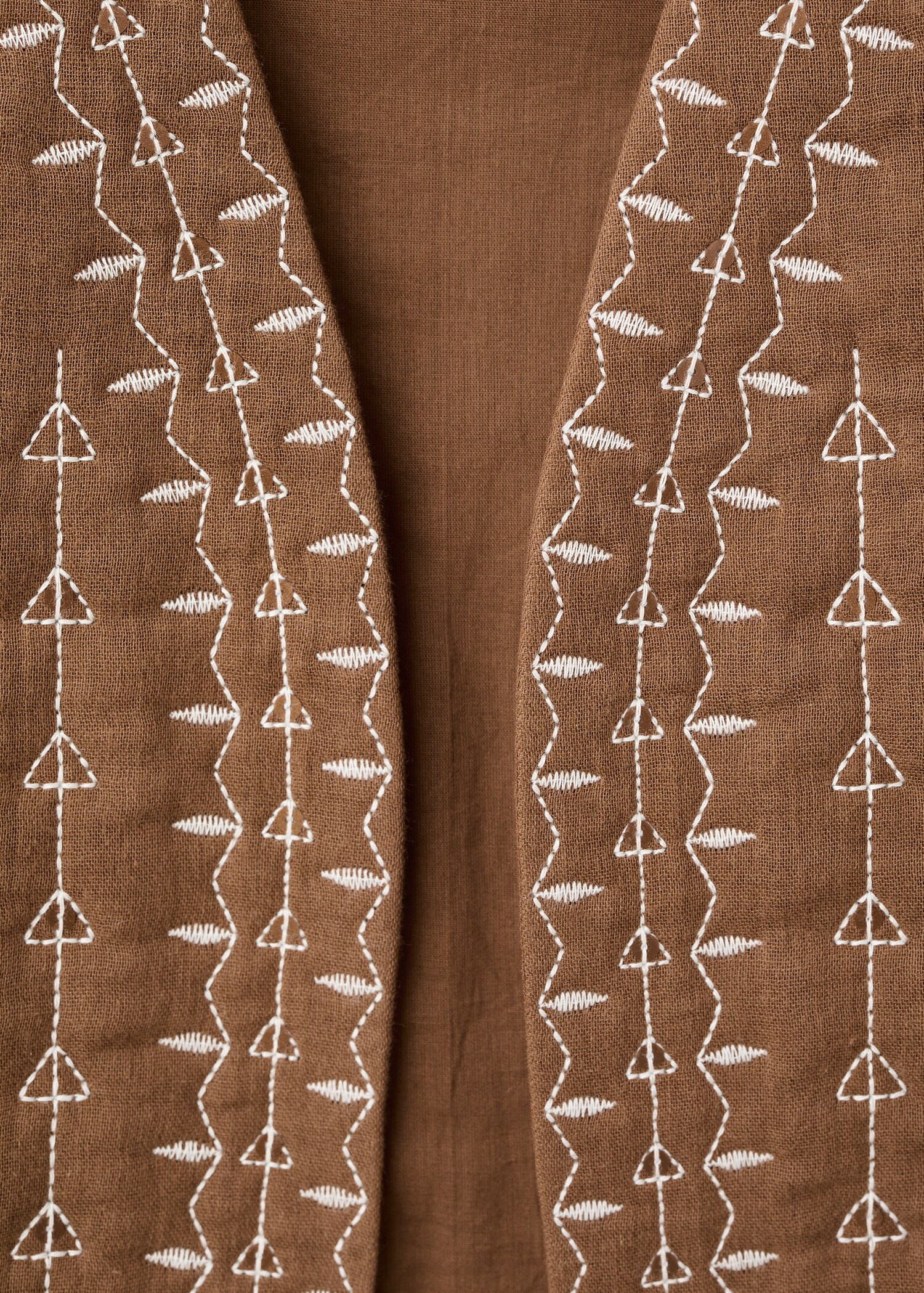 Embroidered quilted gilet - Details of the article 8
