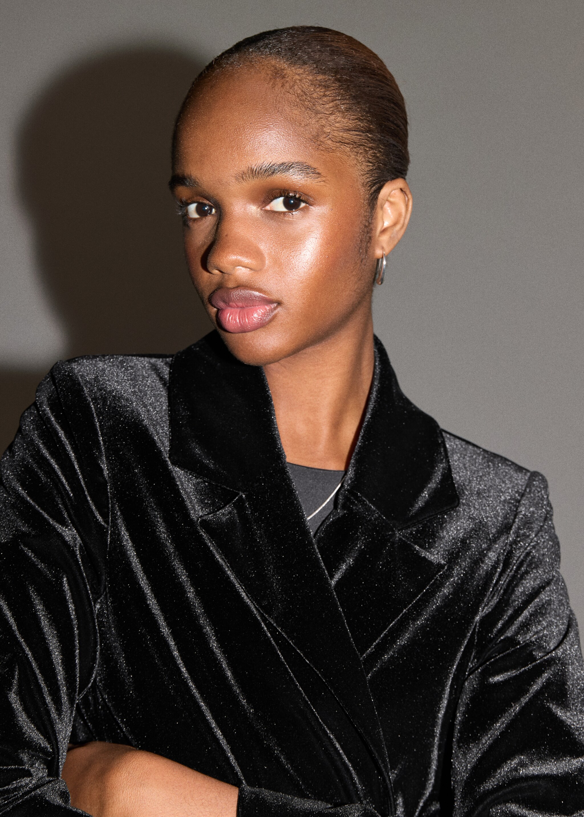 Velvet jacket - Details of the article 1, Black. Ref: 17098272-00.