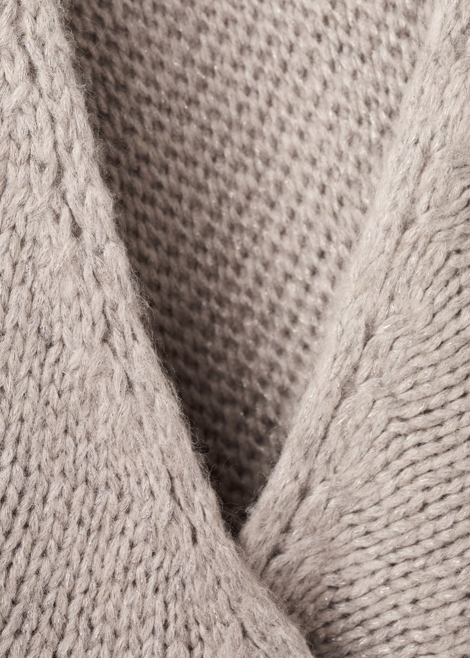 Knitted poncho with tassels - Details of the article 0