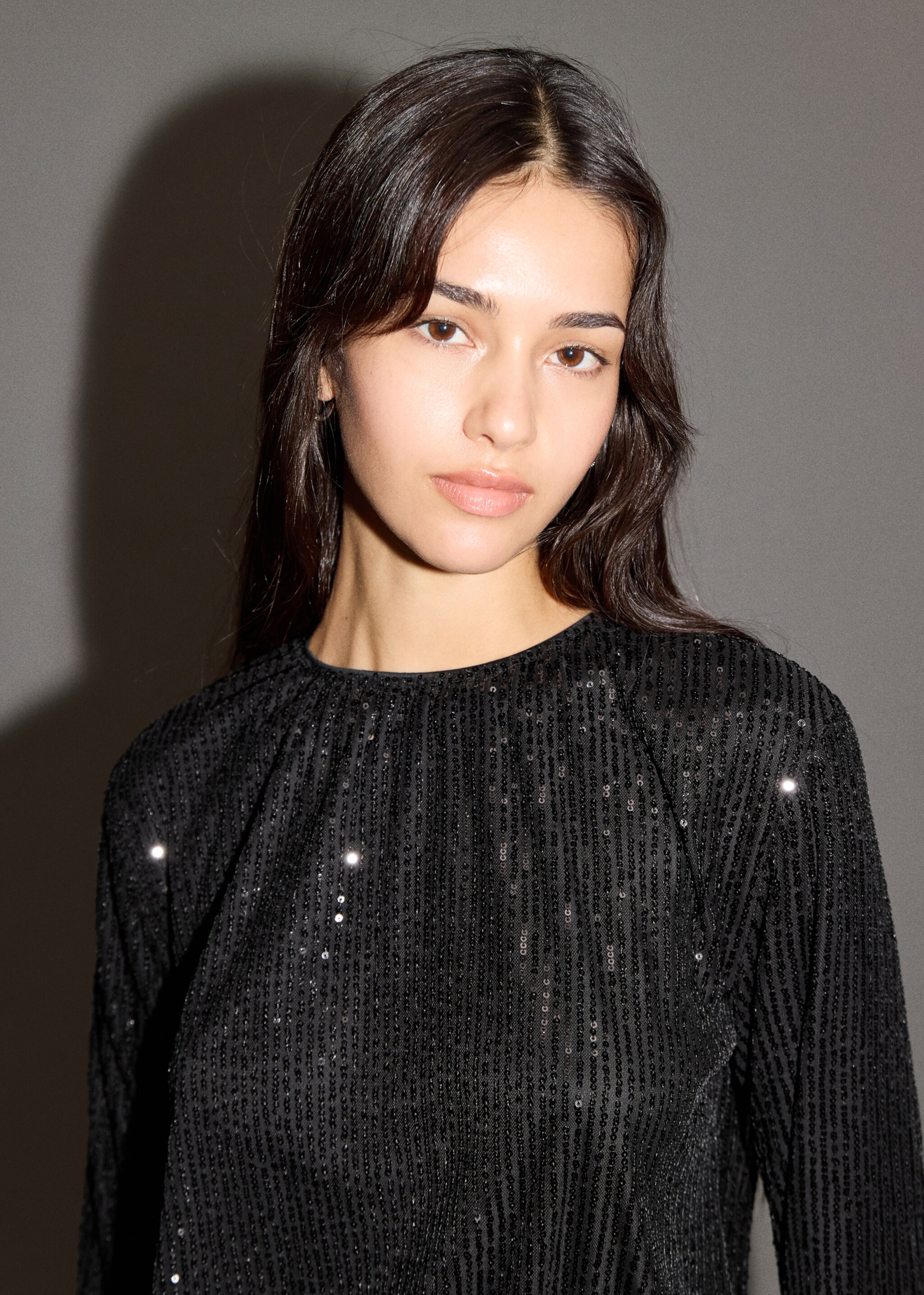 Sequin blouse - Details of the article 1, Black. Ref: 17098278-00.