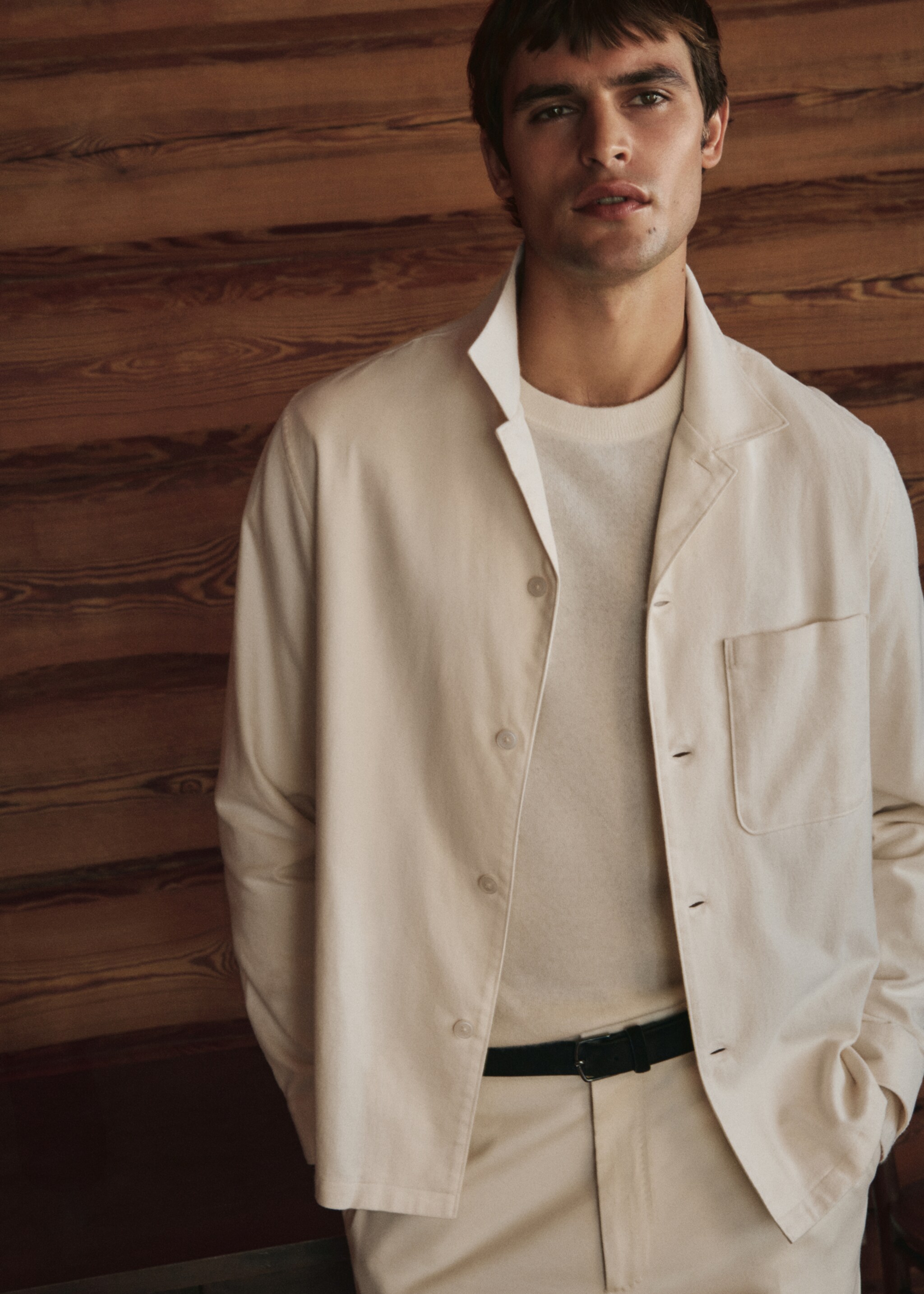 Chemise 100 % coton regular-fit poche - Détail de l'article 3, Blanc cassé. Ref: 17098283-00.