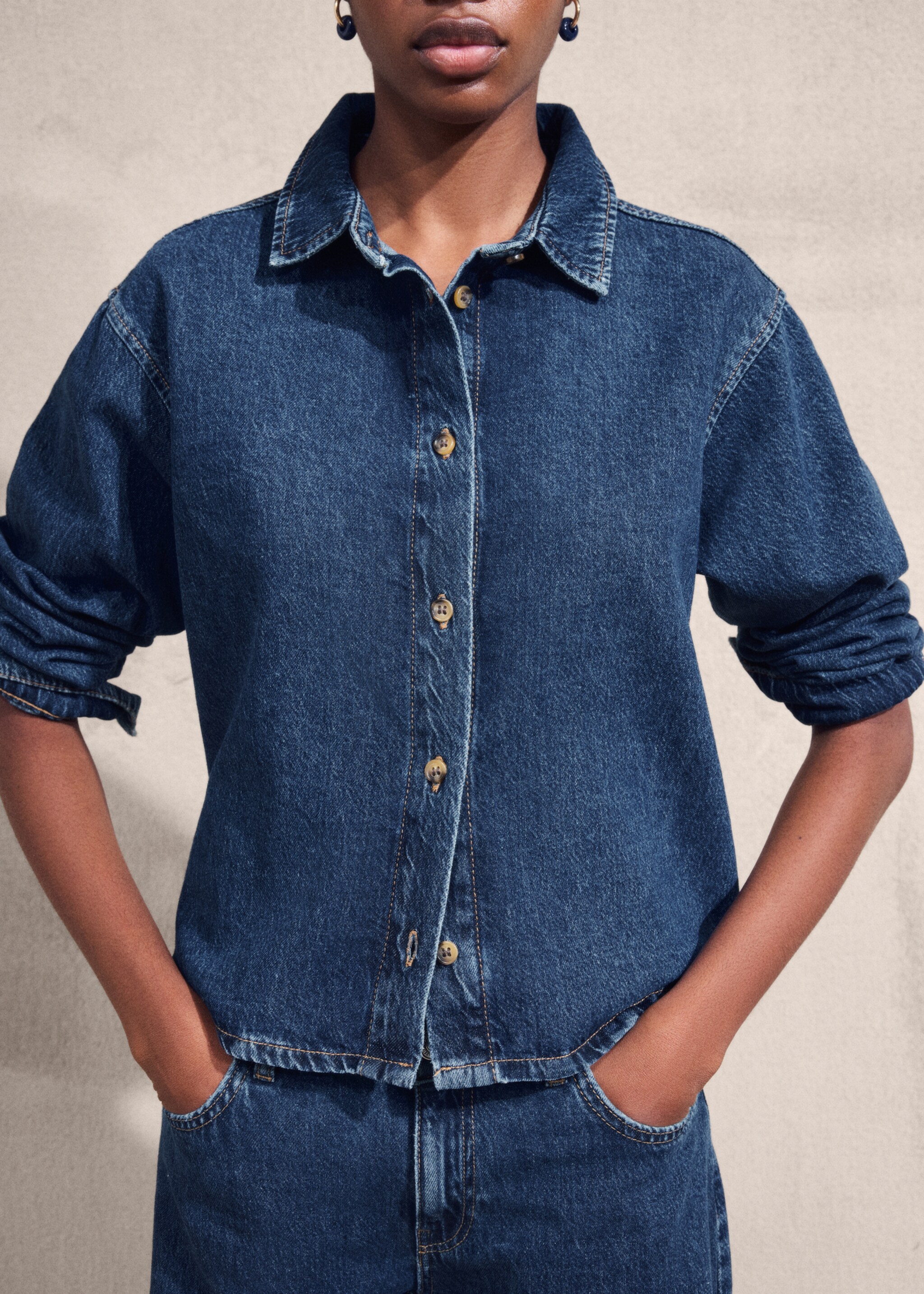 Camisa algodón tejano - Detalle del artículo 7, Azul oscuro. Ref: 17098286-00.