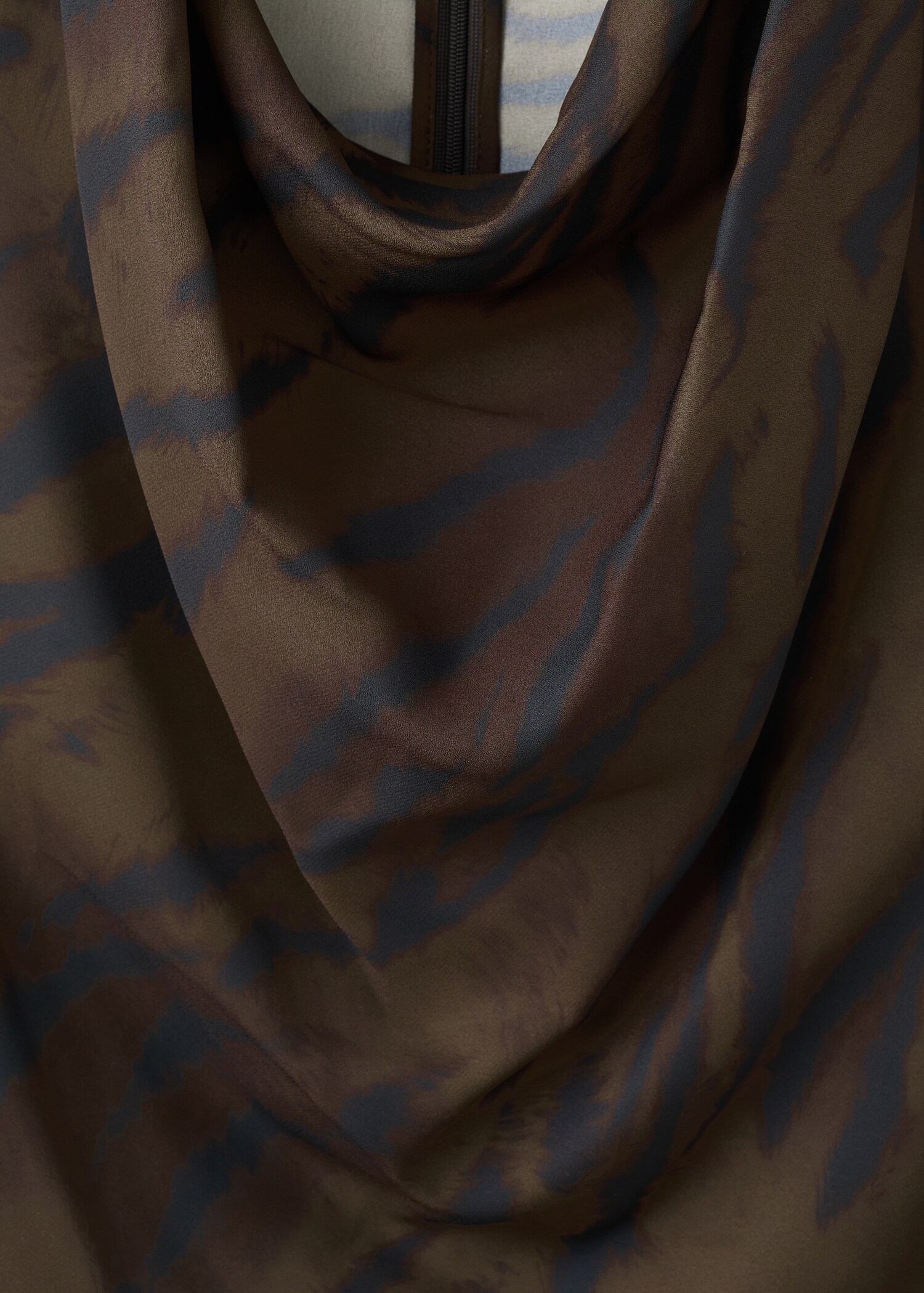 Brusa animal print coll drapejat - Detall de l'article 0