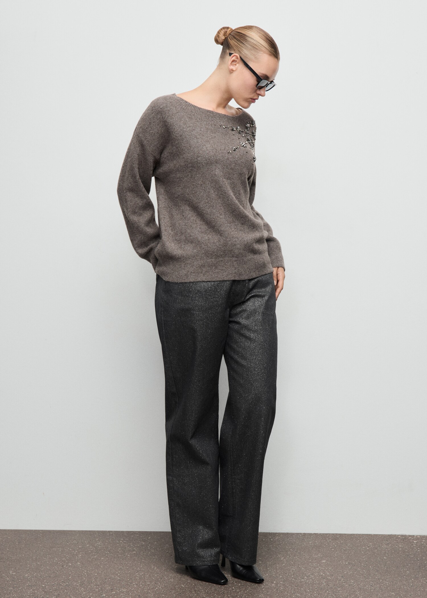 Shiny straight-leg jeans - Details of the article 3