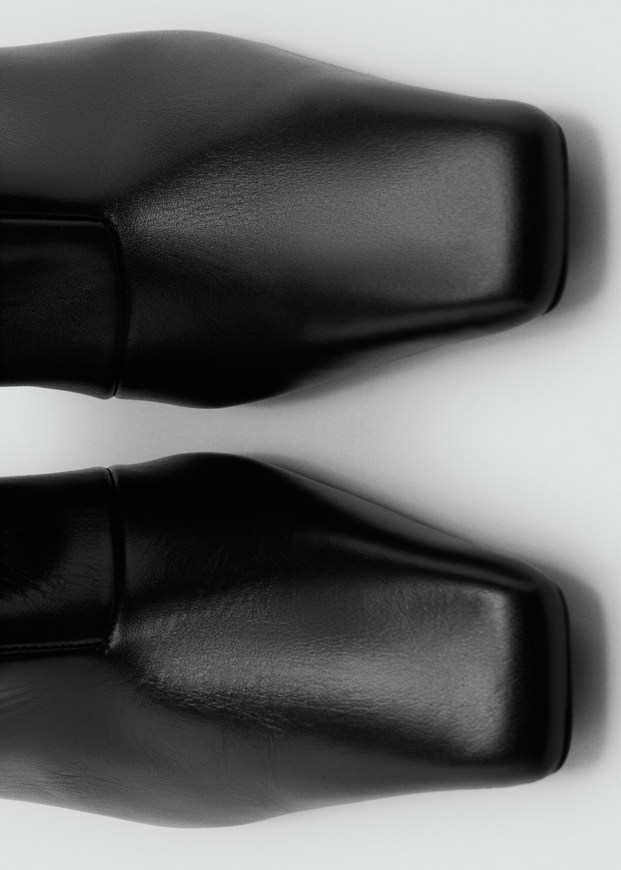 Bota pell canya alta - Detall de l'article 2, Negre. Ref: 17098292-00.