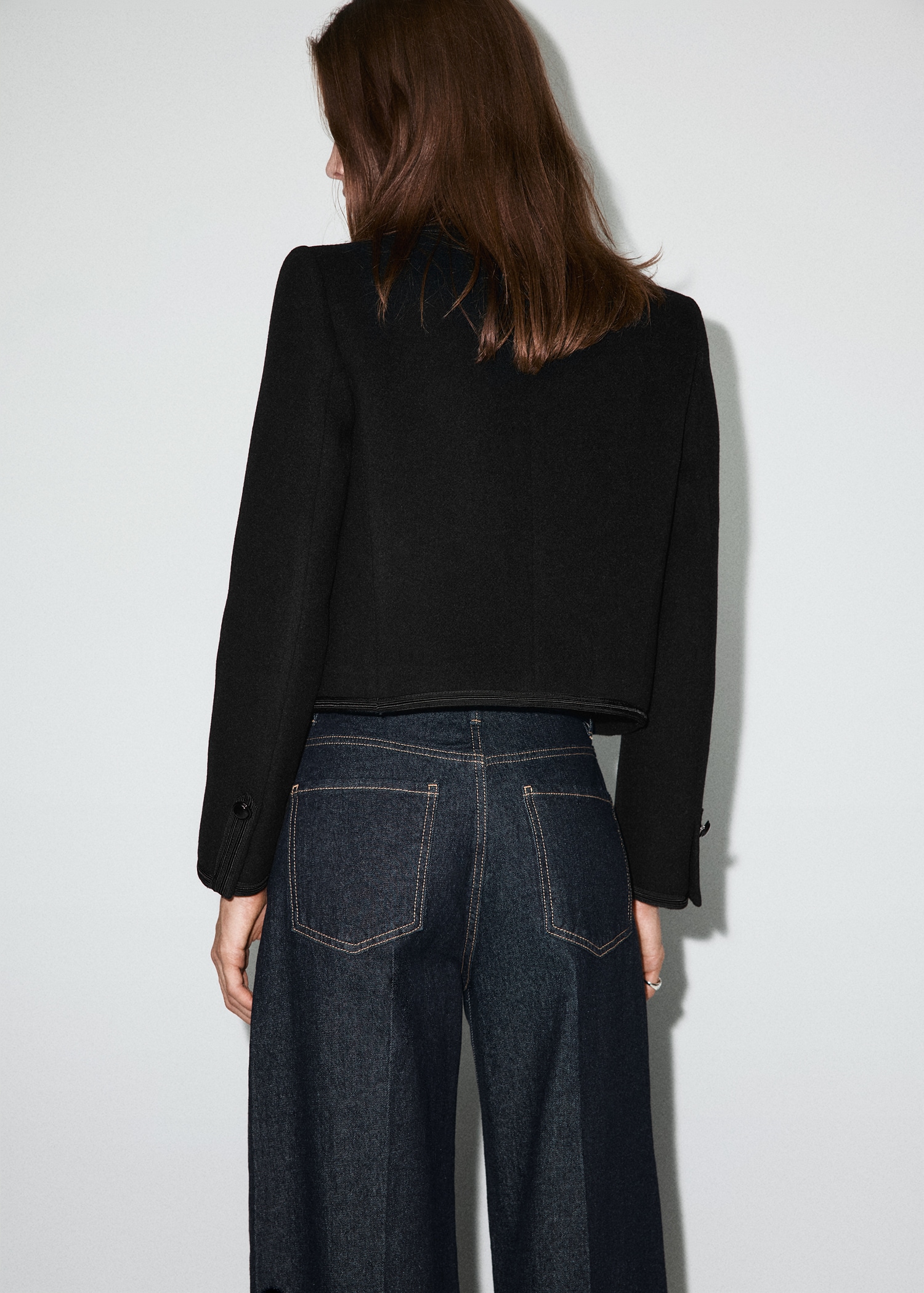 Wool military jacket - Reverse of the article