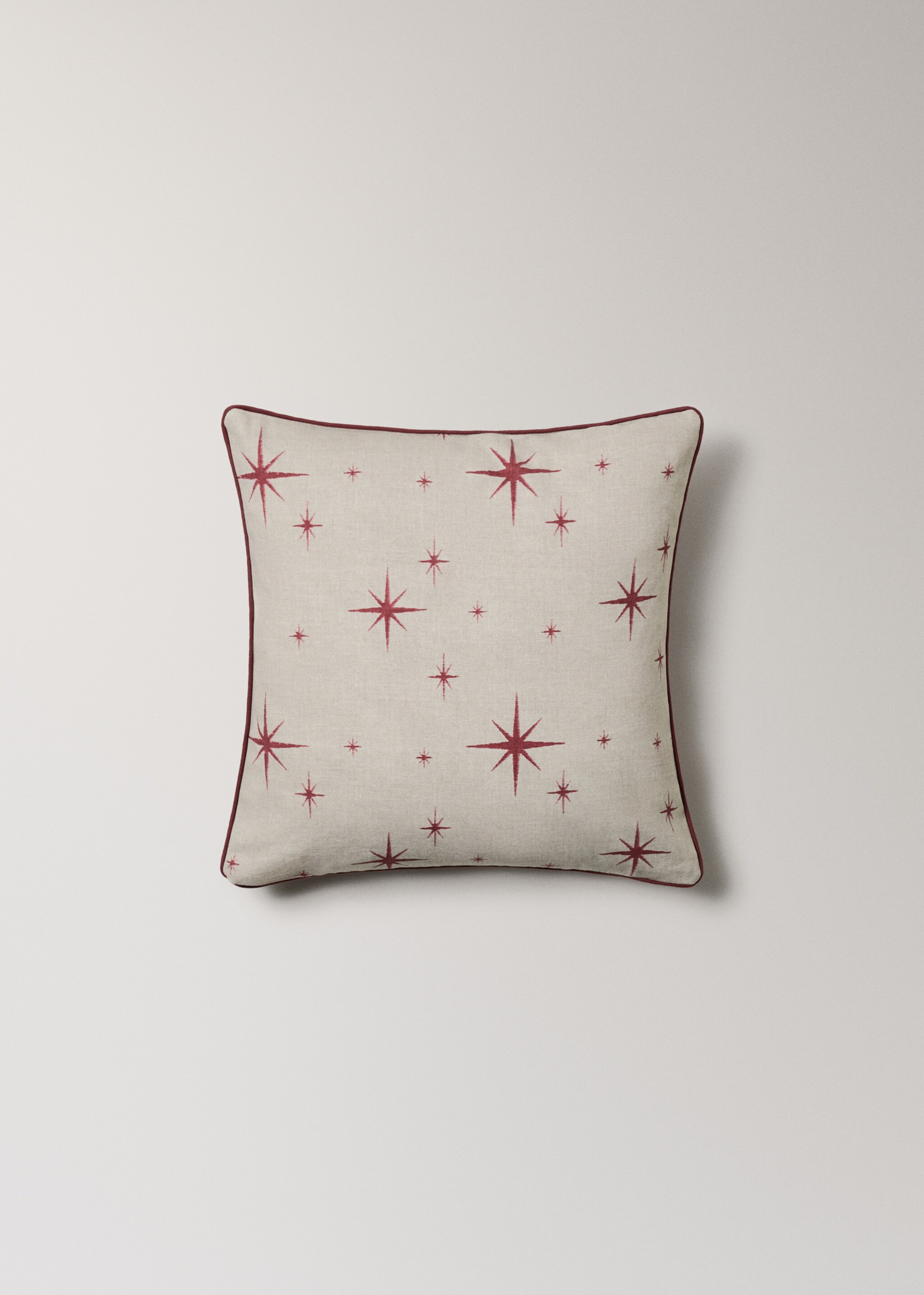 Cotton cushion cover with star print and piping 45x45 cm - Details of the article 4, Red. Ref: 17099121-00.