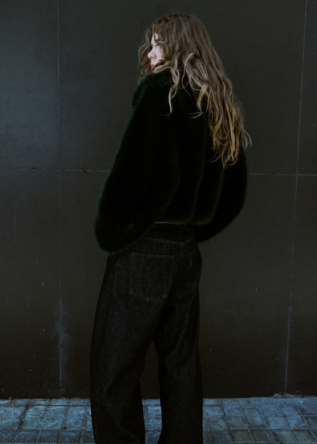 Faux-fur cropped jacket - Women | MANGO USA