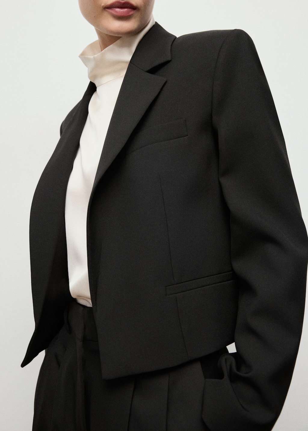 Crop suit blazer