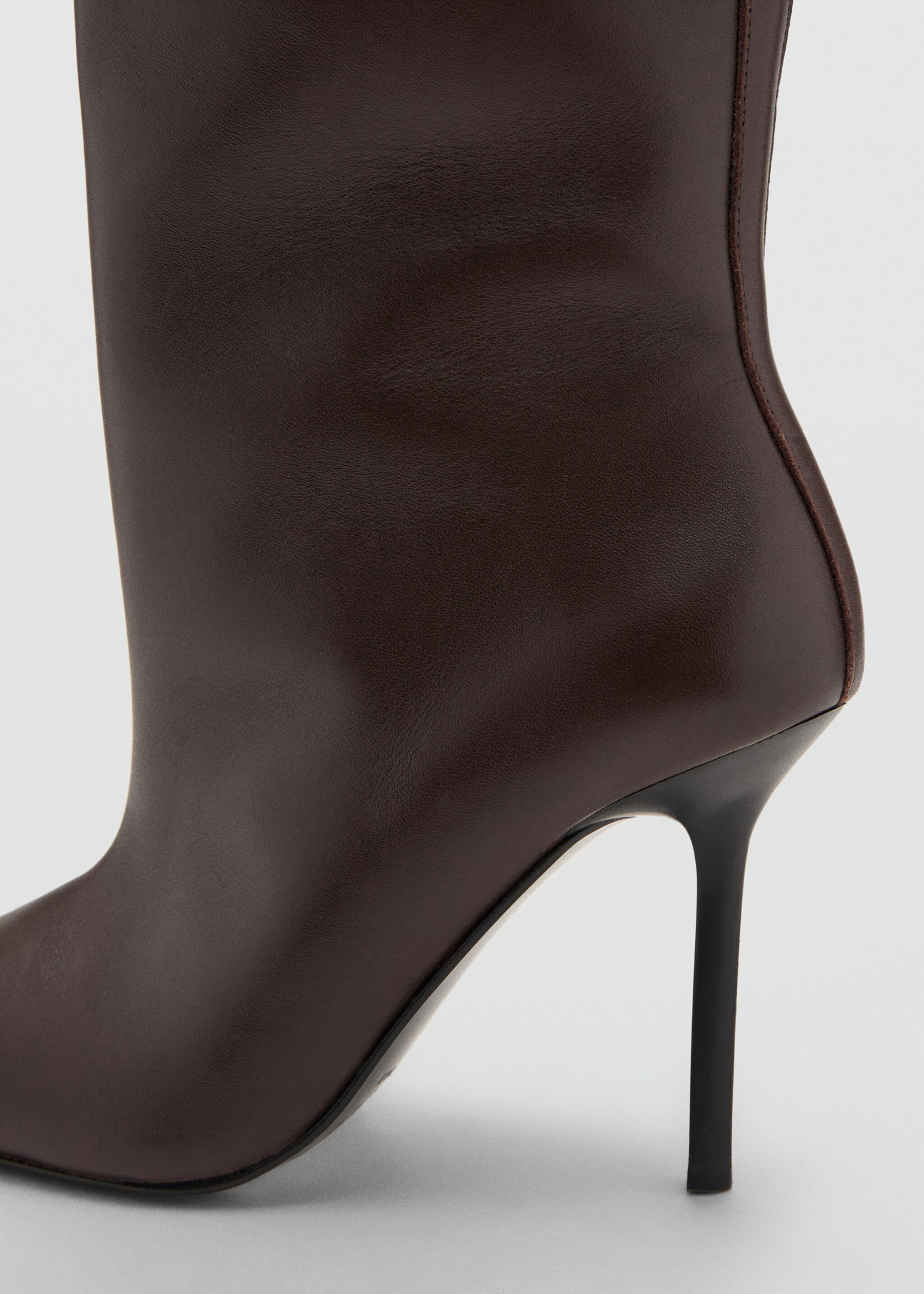 Leather over-the-knee high-heel boot - Details of the article 1, Burgundy. Ref: 17099406-00.