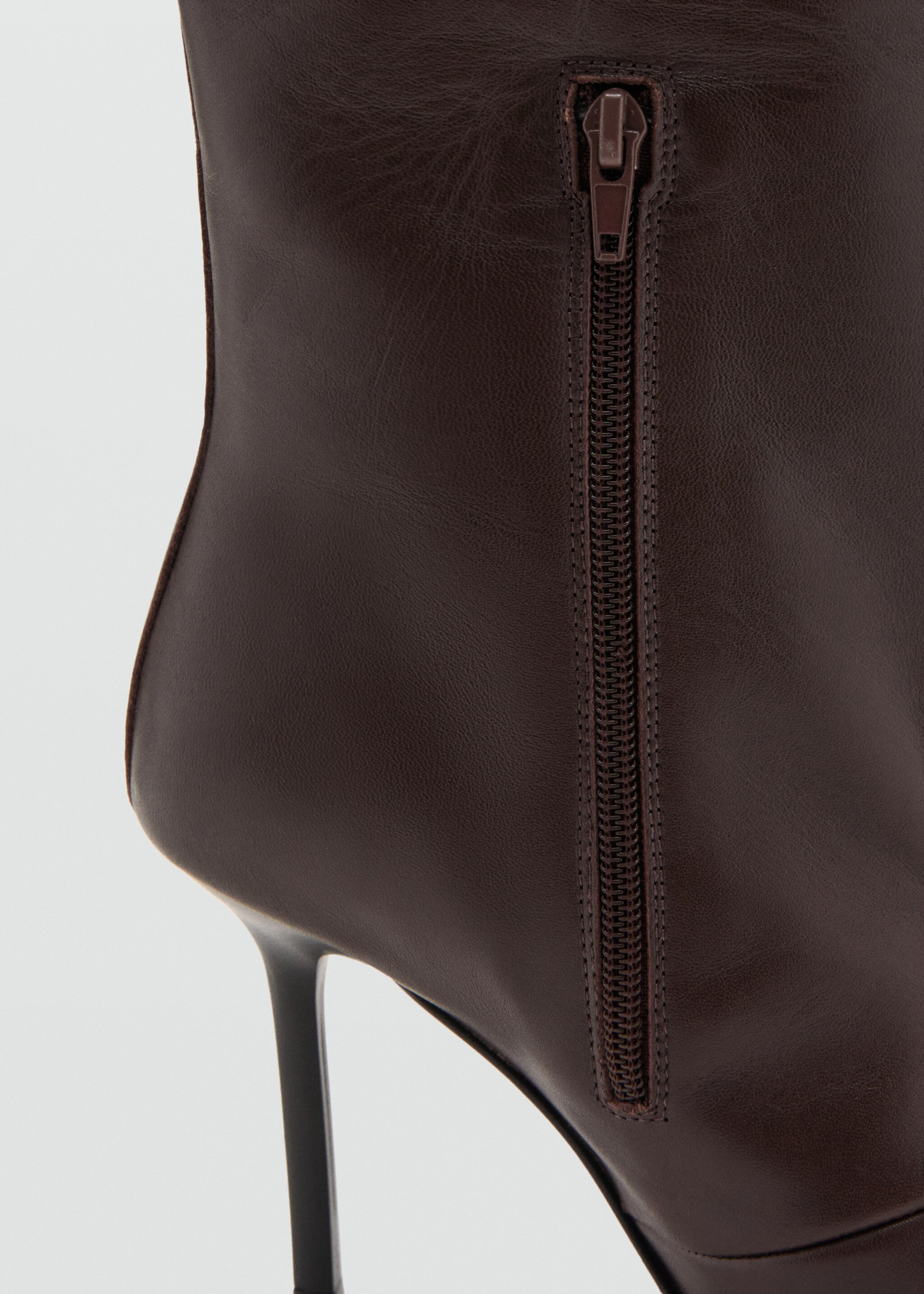 Leather over-the-knee high-heel boot - Details of the article 3, Burgundy. Ref: 17099406-00.