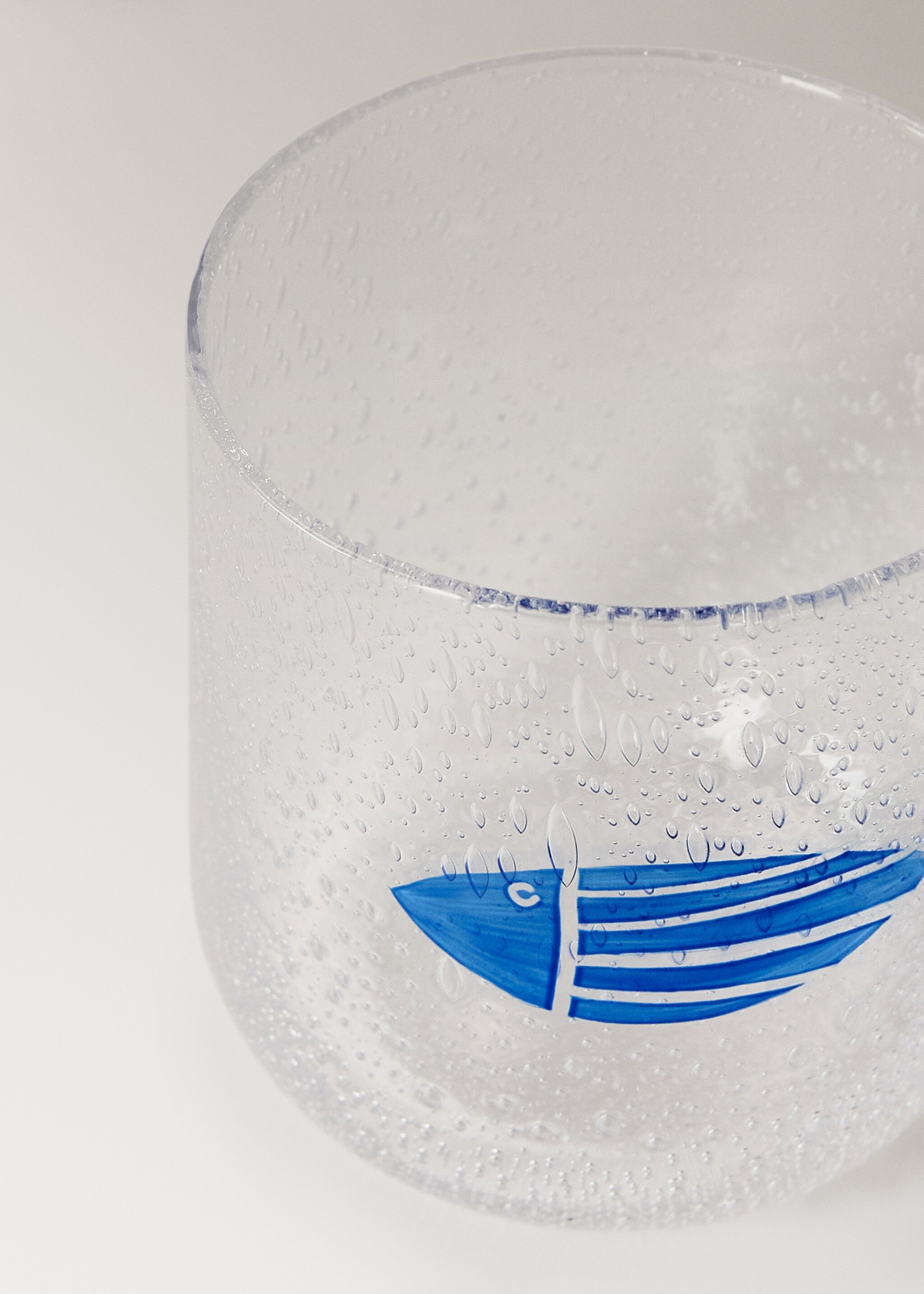 Vaso vidrio burbujas pez - Detalle del artículo 2, Gris hielo. Ref: 17150390-00.