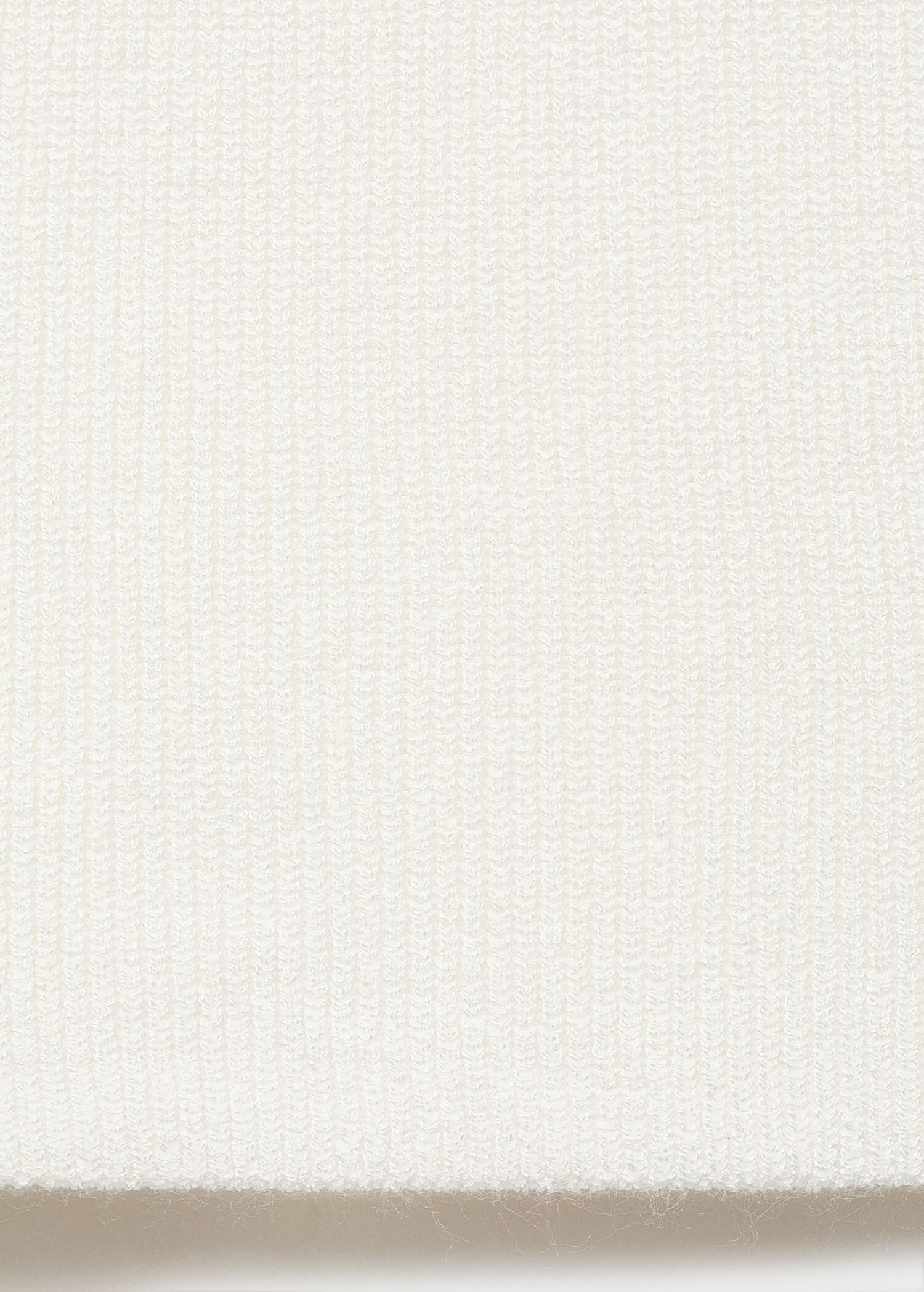 Knitted top with contrasting piping - Details of the article 0