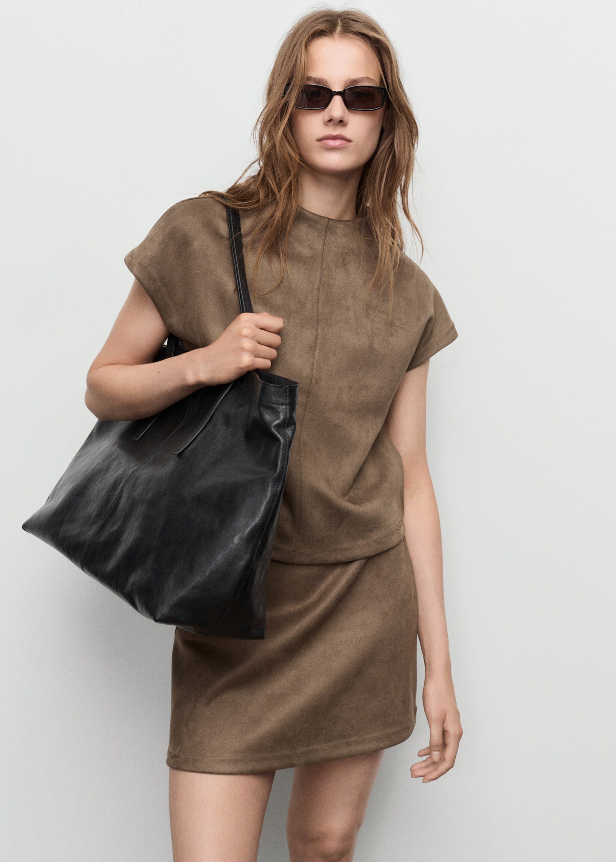 Leather-effect t-shirt - Medium plane, Light/Pastel Brown. Ref: 17177705-00.
