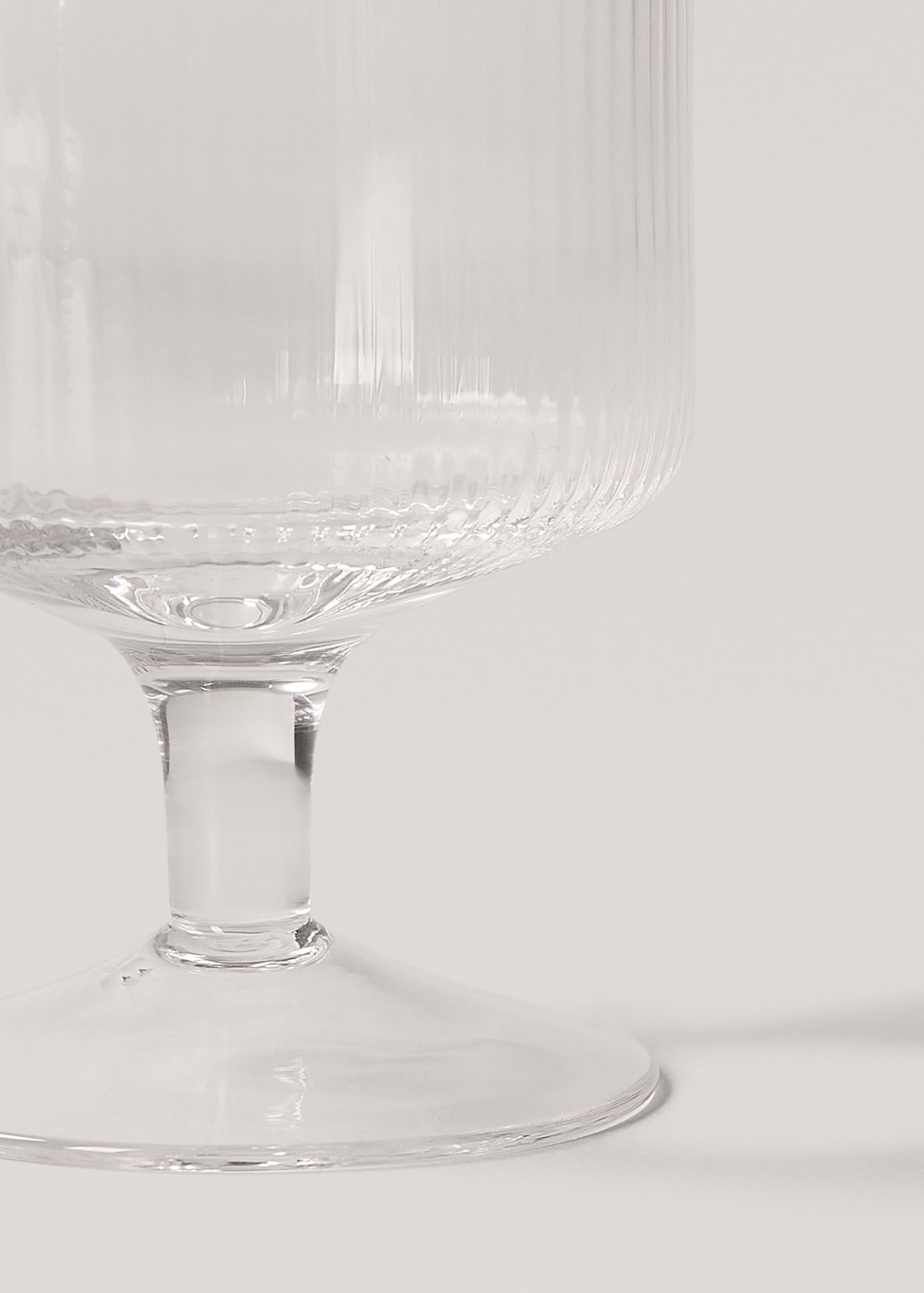 Verre à pied en verre lignes - Détail de l'article 2