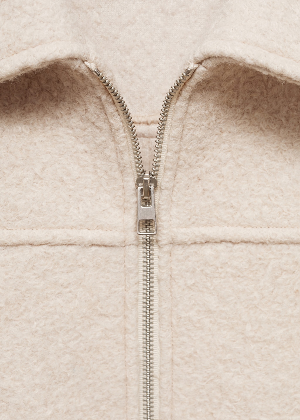 Wool jacket with pockets