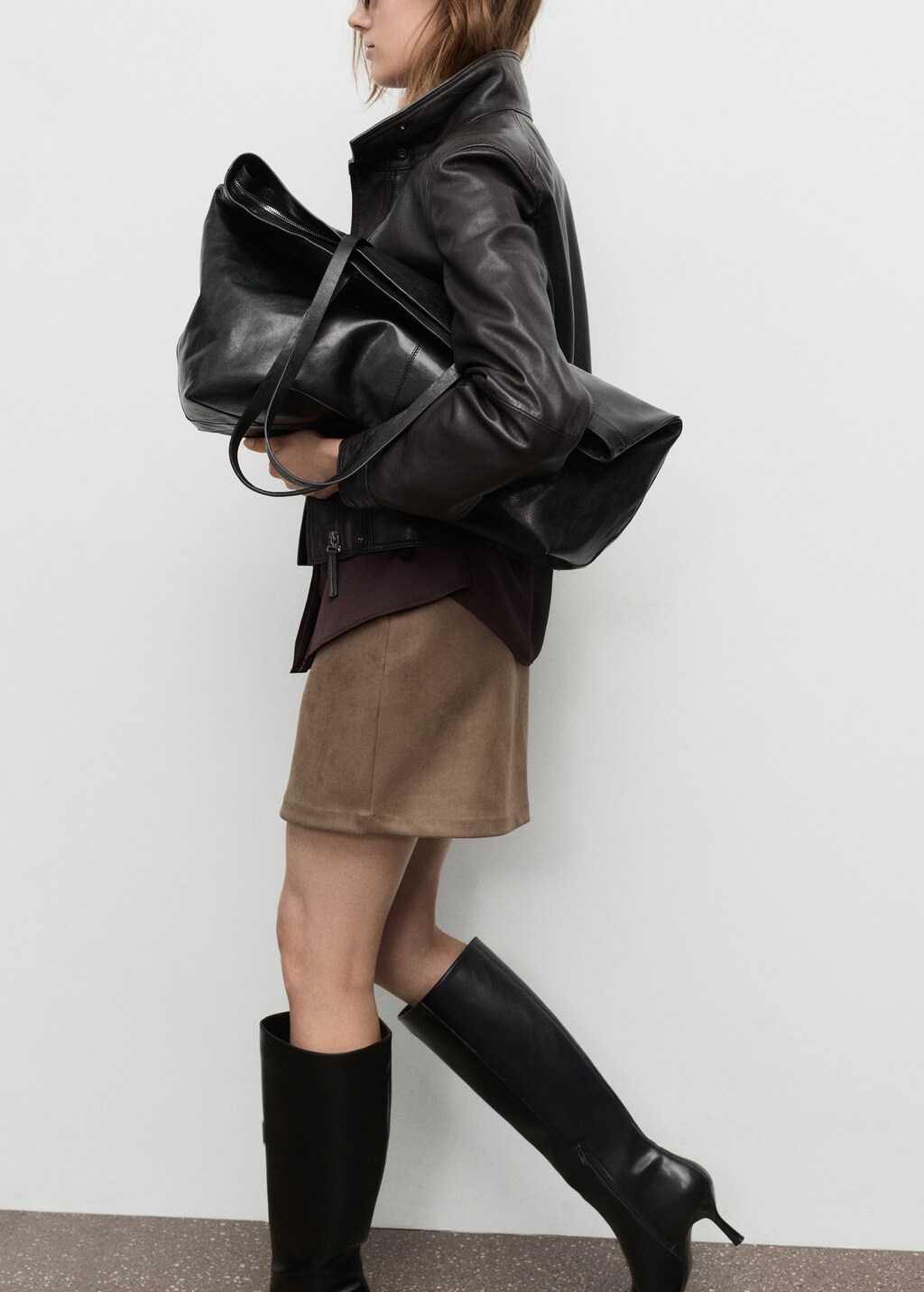 Mango Faux-suede mini skirt thumbnail