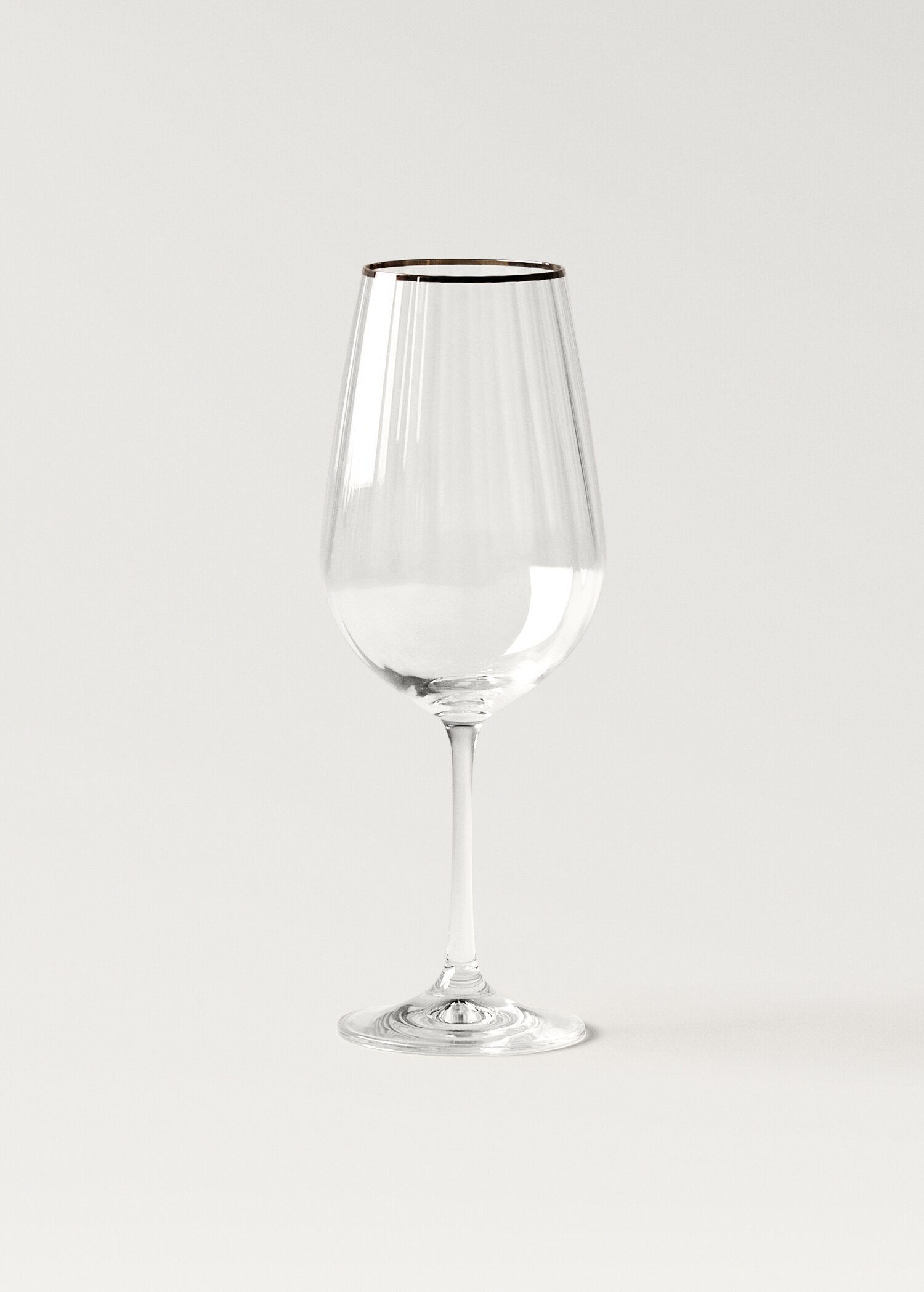 Glass cup with embossed stripes - Article without model