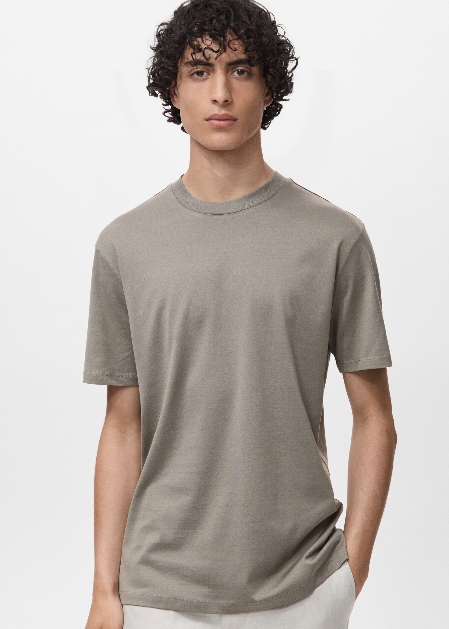 Slim-Fit-T-Shirt aus 100 % Baumwolle - Mittlere Ansicht