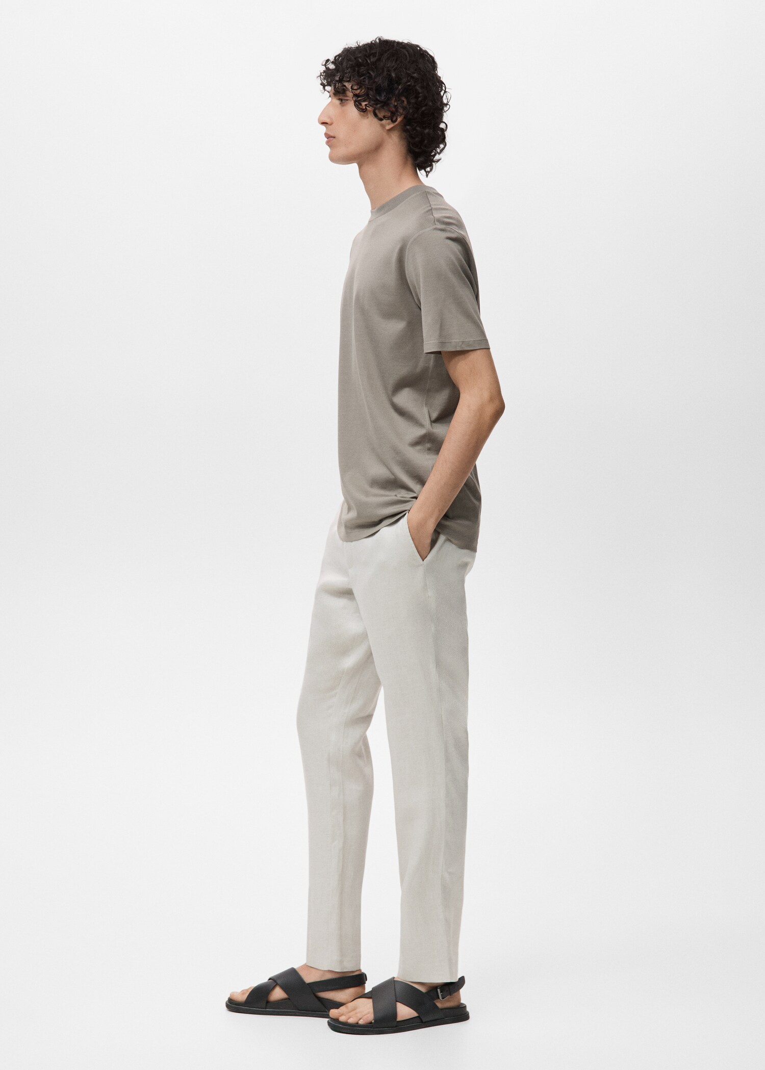 Slim-Fit-T-Shirt aus 100 % Baumwolle - Detail des Artikels 2