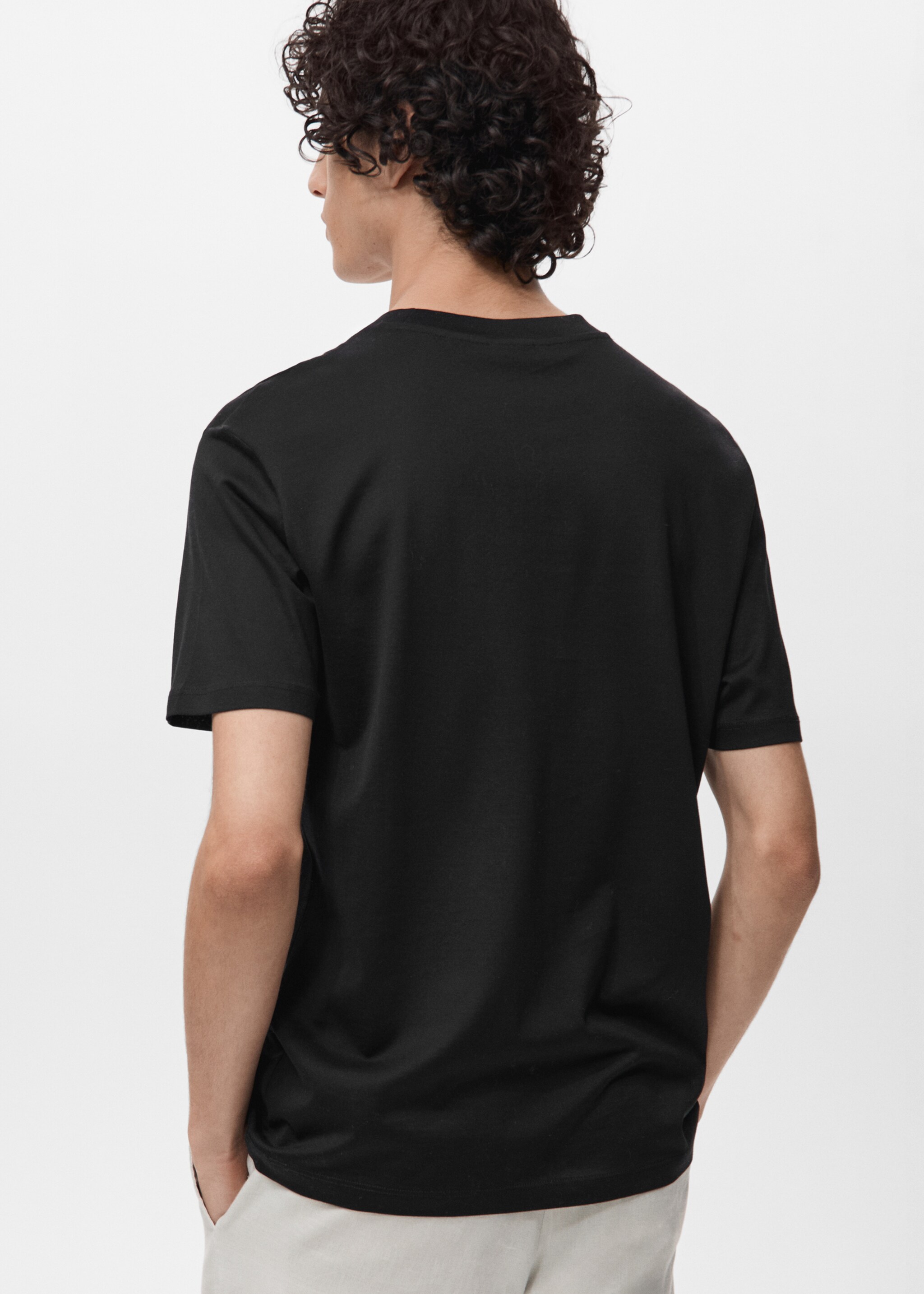 100% cotton slim-fit t-shirt - Reverse of the article