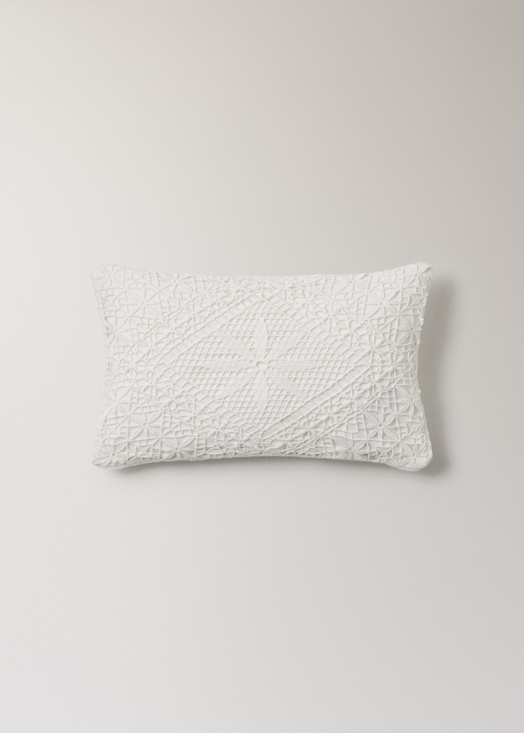 Mango Home Cushion Case Chriss White