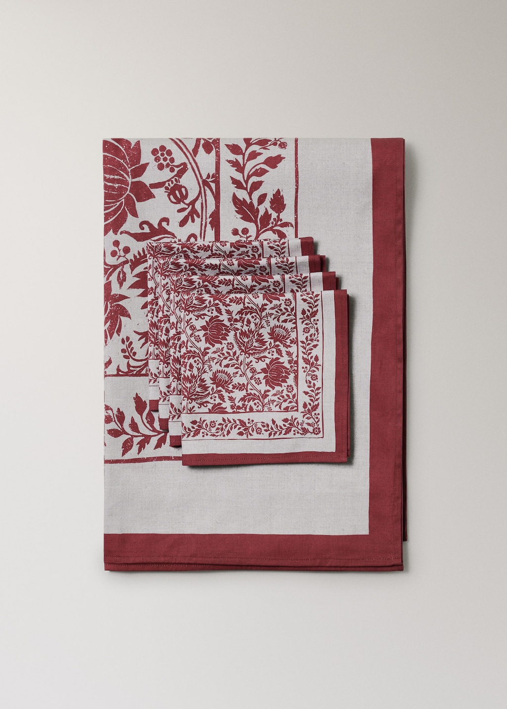 Mango Home Cotton Twill Tablecloth For 6 To 8 Diners Red