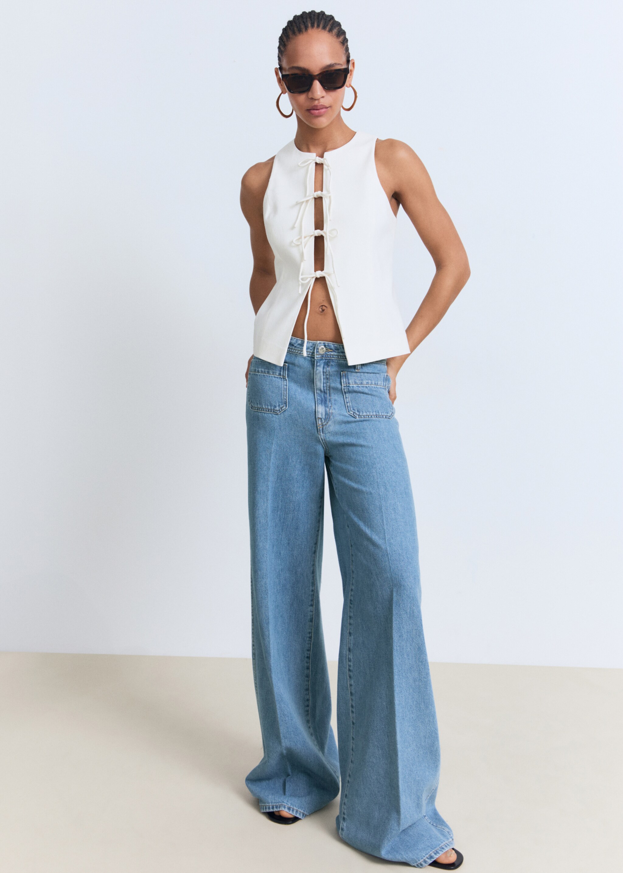 High-rise wideleg  jeans with pockets - General plane