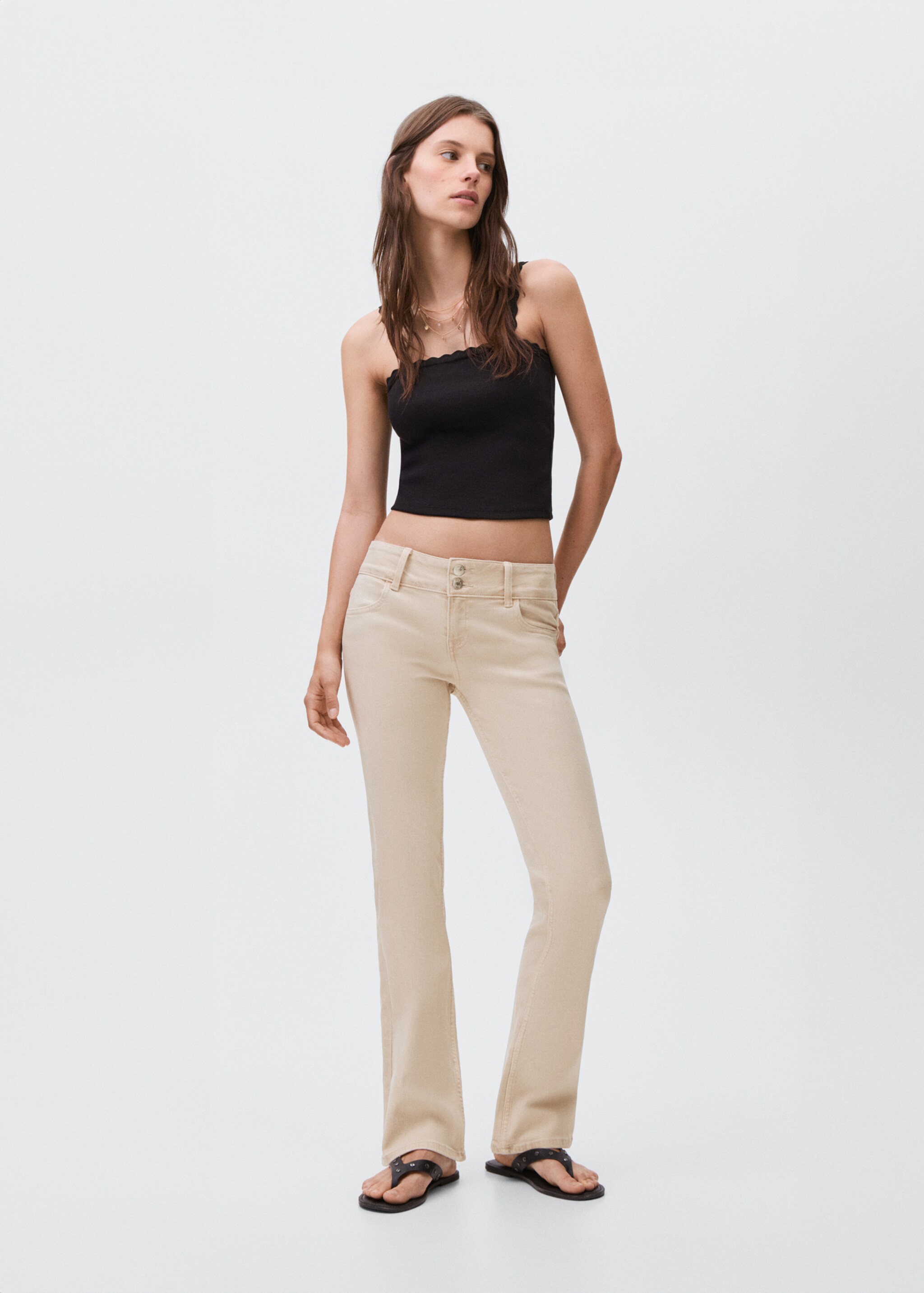 Low-waist flared jeans - General plane